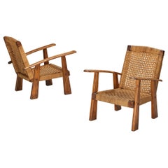 Pareja rústica de sillones franceses de junco y madera