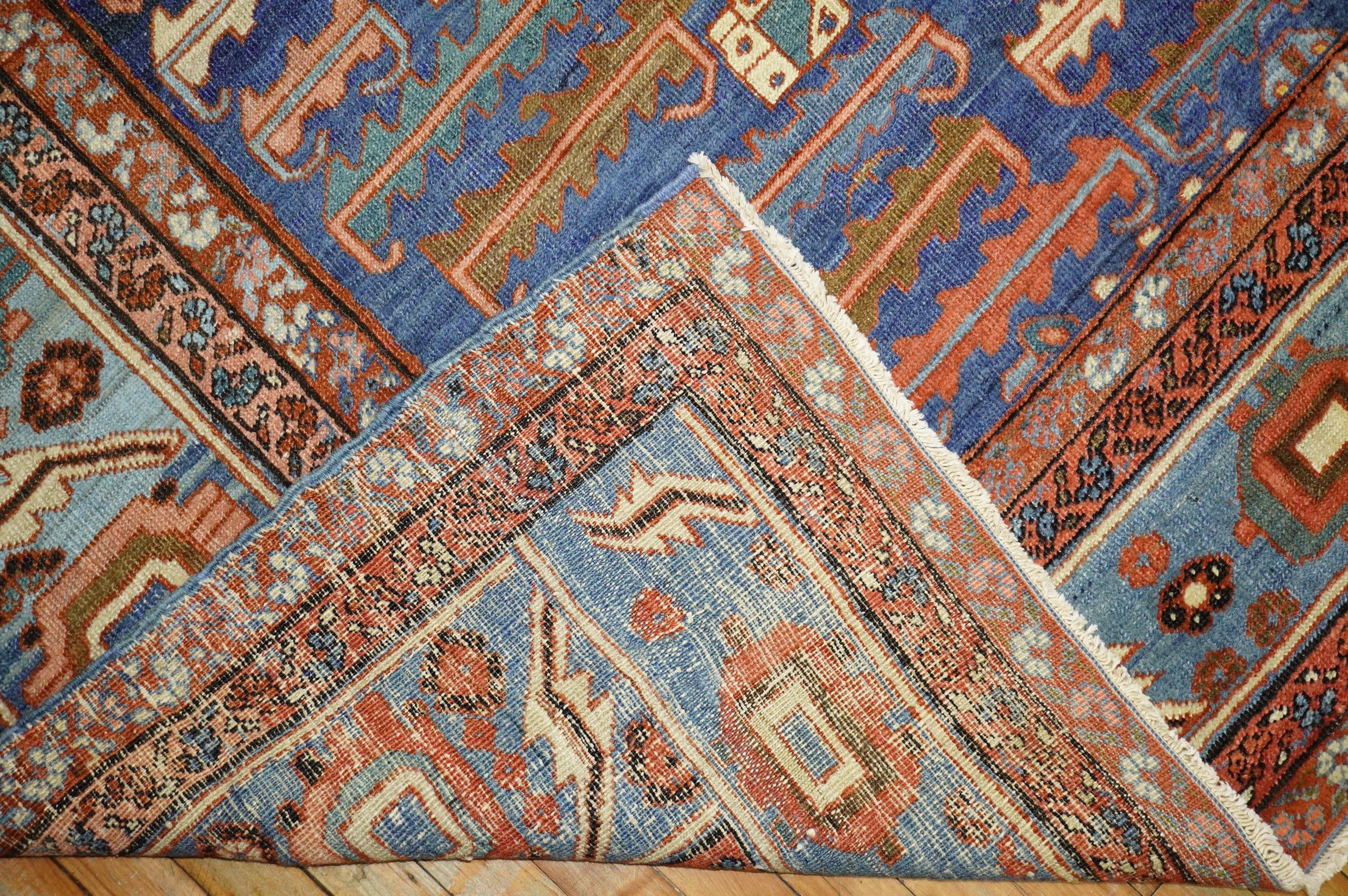 Rustikaler persischer Bakshaish Tribal-Teppich, Stammeskunst (Wolle) im Angebot