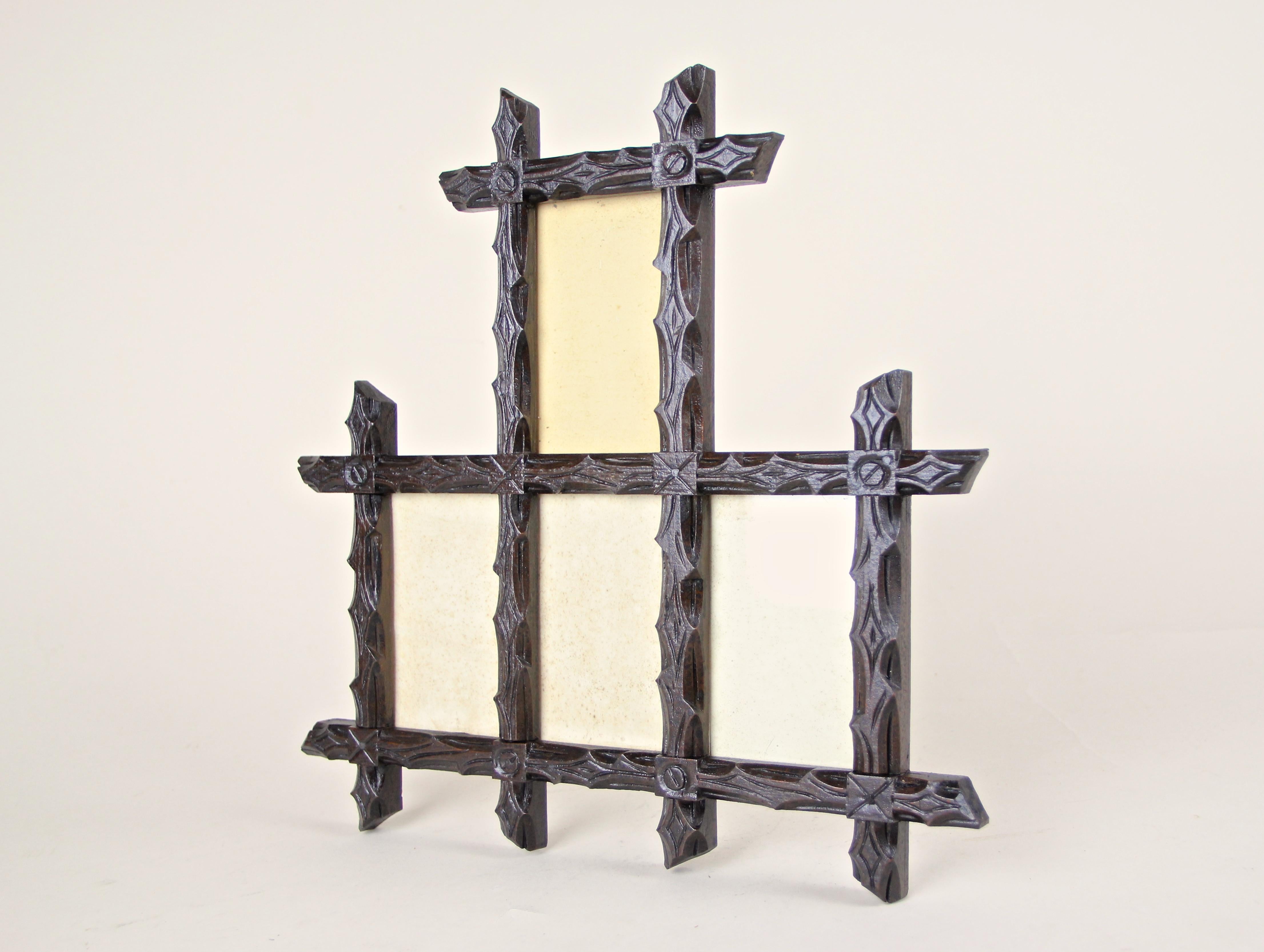Rustic Photo Frame Black Forest Hand Carved, Austria, circa 1880 For Sale 2