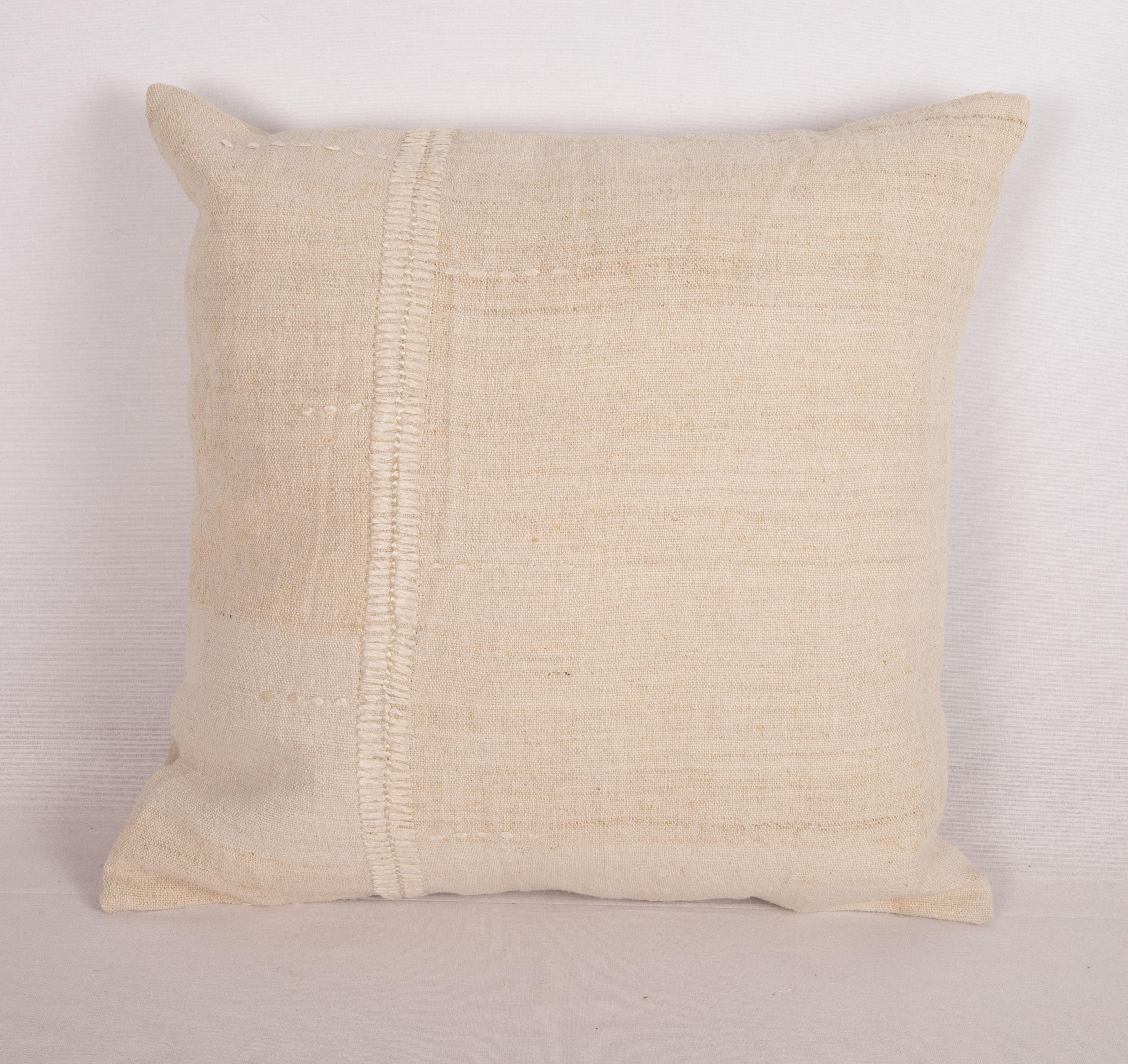Rustic Pillow Case Made from a Vintage Anatolian Linen Fabric Mid 20th C. For Sale 1