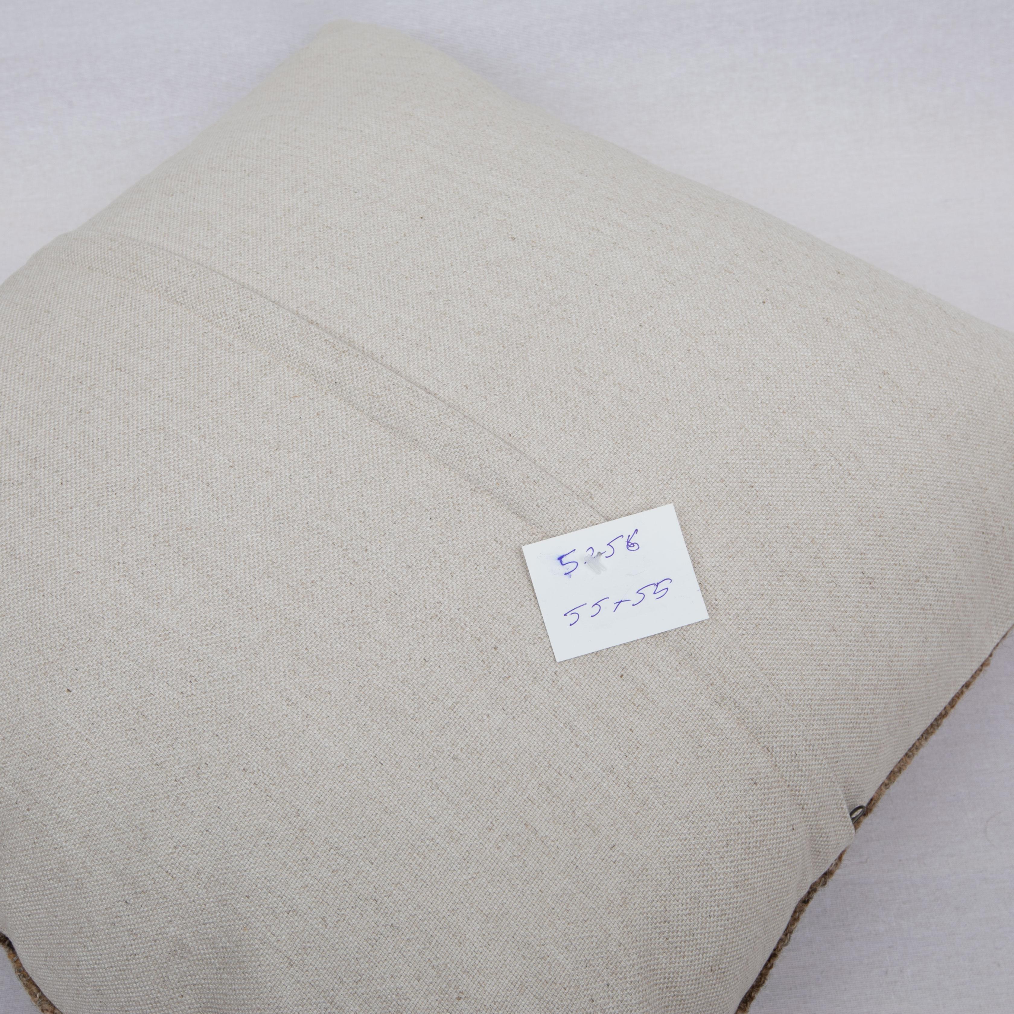 20th Century Rustic Pillow Case Made from a Vintage Un-Dyed Wool Coverlet, Mid 20th C For Sale