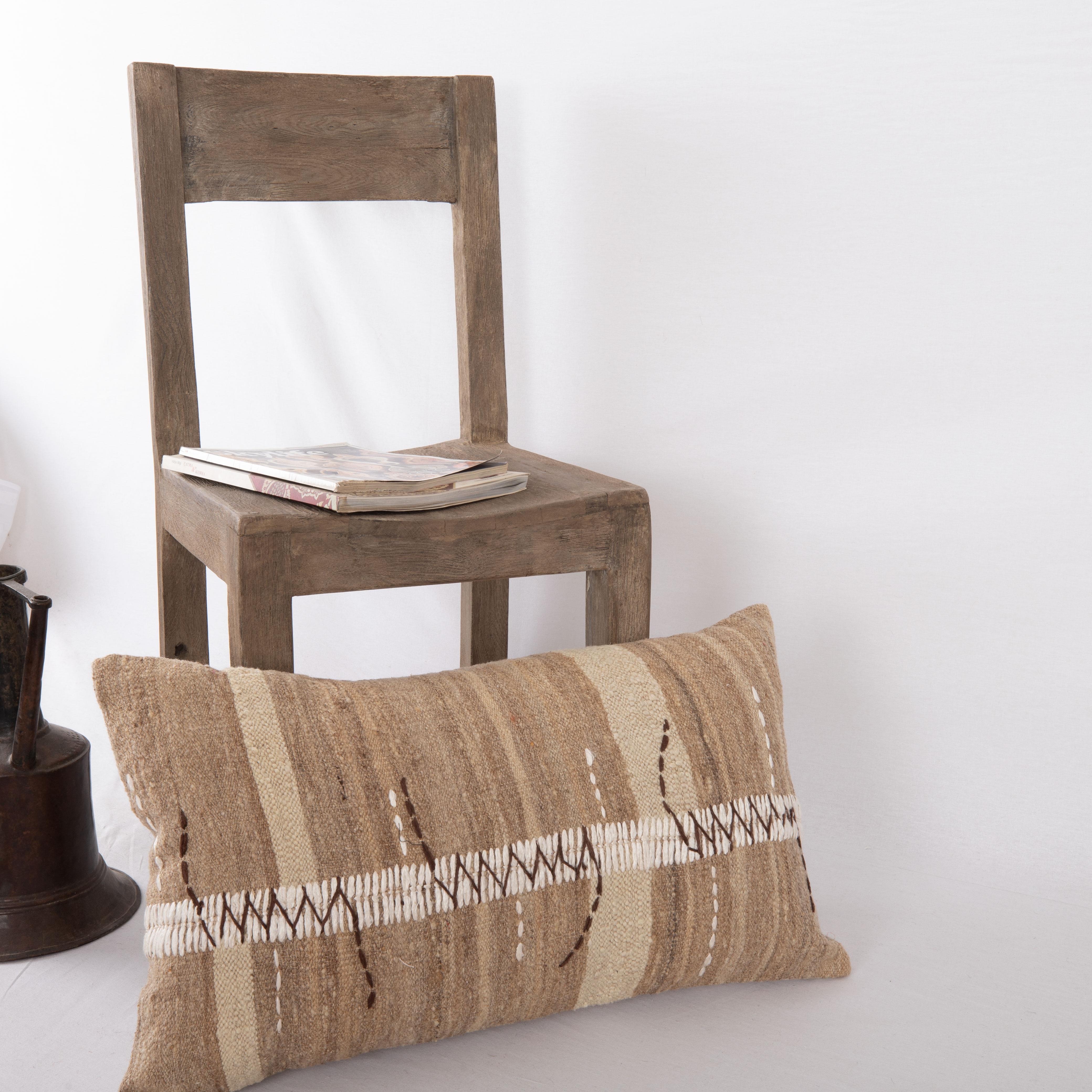 20ième siècle Coffret d'oreiller rustique fabriqué à partir d'un couvercle en laine non teintée, milieu du 20e siècle en vente