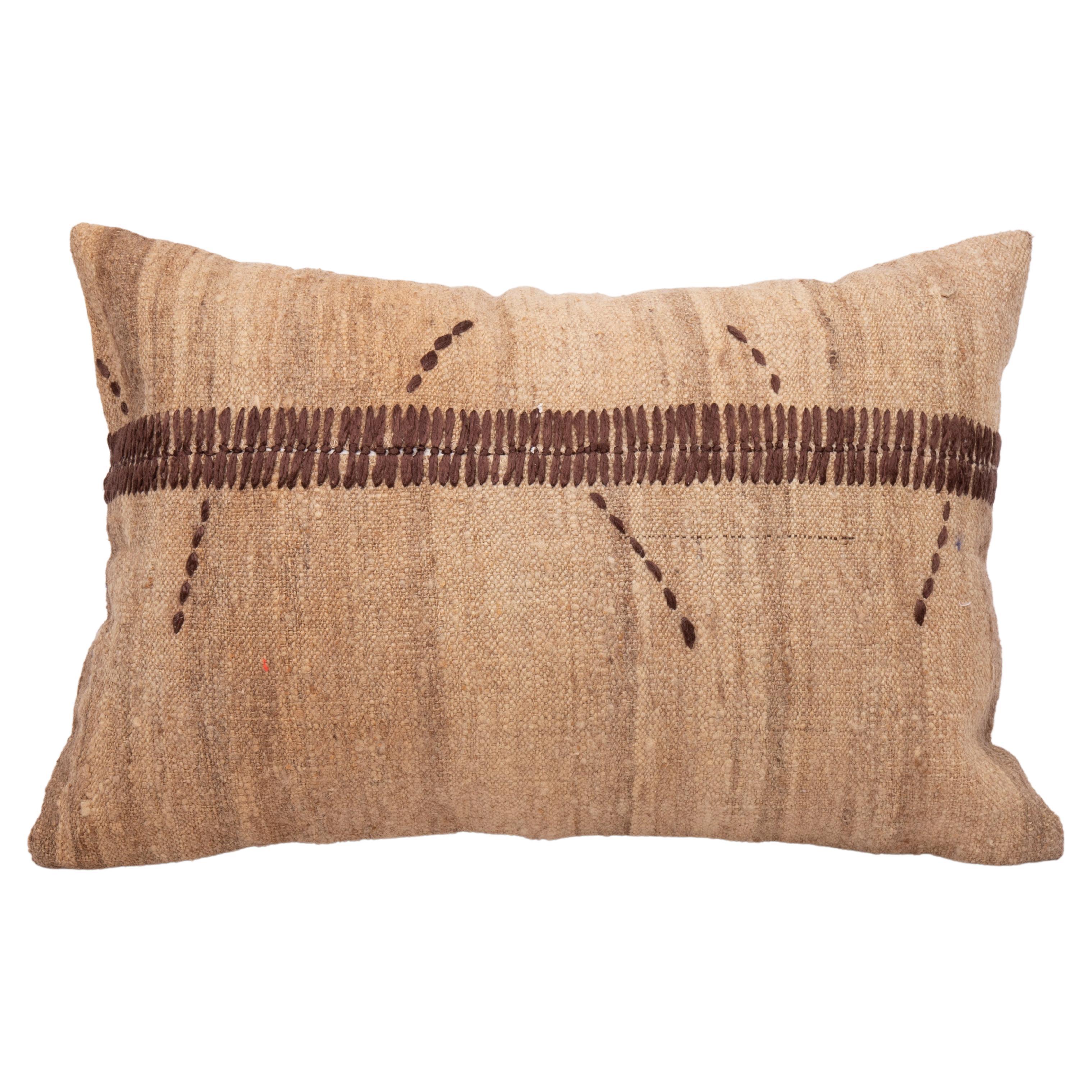 Rustic Pillow Case Made from a Vintage Un-Dyed Wool Coverlet, Mid 20th C For Sale