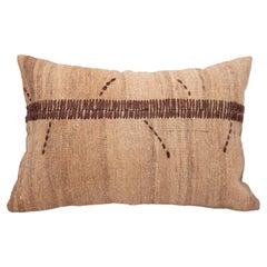 Taie d'oreiller rustique fabriquée à partir d'une couverture vintage en laine non teintée, milieu du 20e siècle