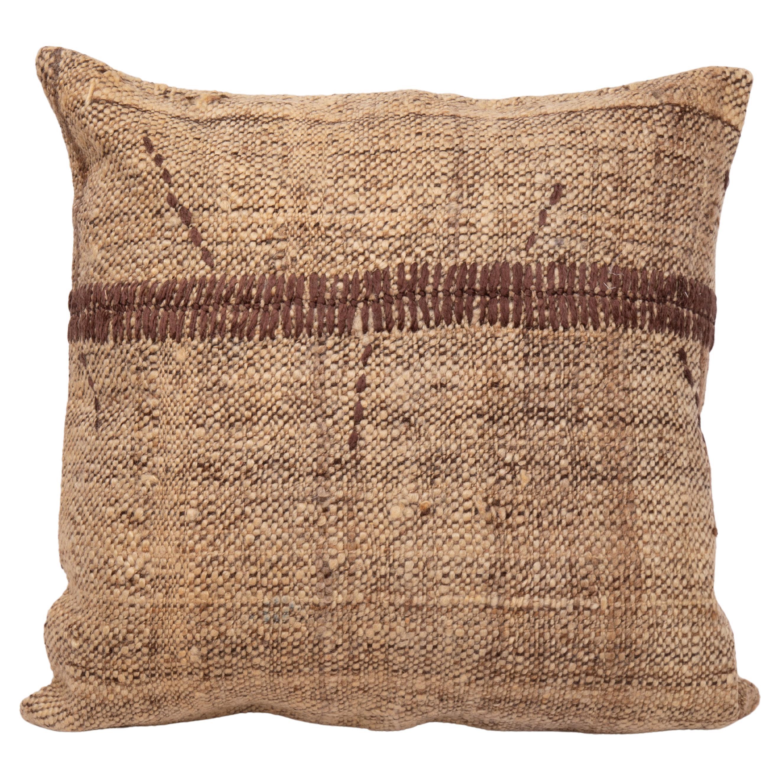 Rustic Pillow Case Made from a Vintage UnDyed Wool Coverlet, Mid 20th C For Sale at 1stDibs