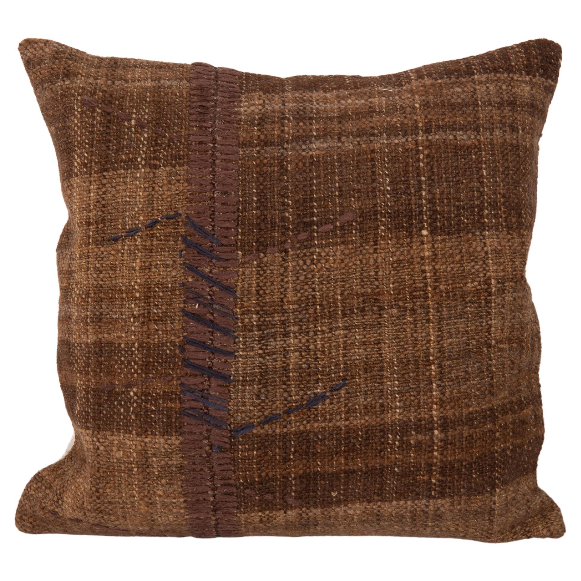 Coffret d'oreiller rustique fabriqué à partir d'un couvercle en laine non teintée, milieu du 20e siècle