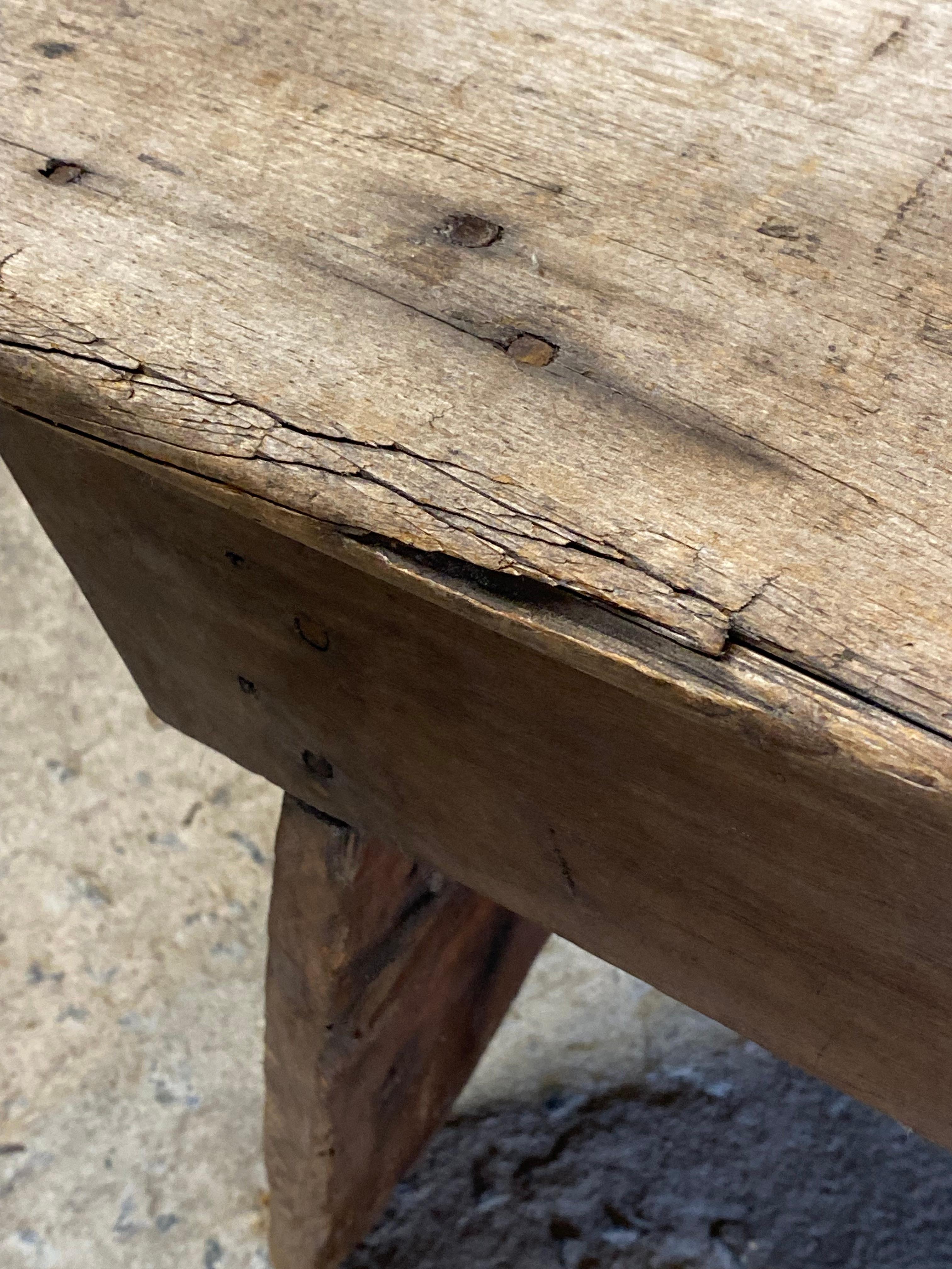 Rustic Pine Adirondack Cutaway Bench For Sale 4
