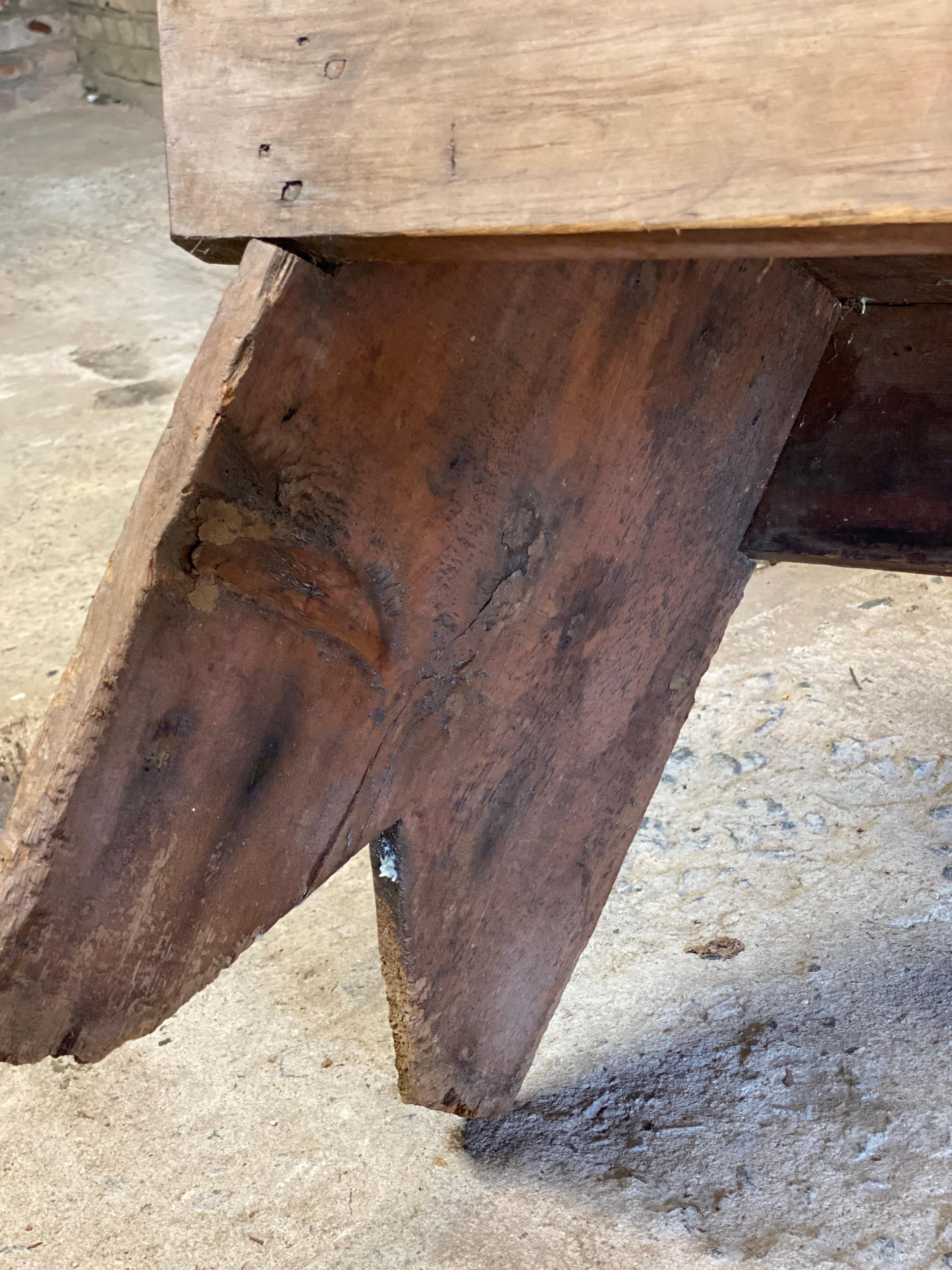 Rustic Pine Adirondack Cutaway Bench For Sale 2