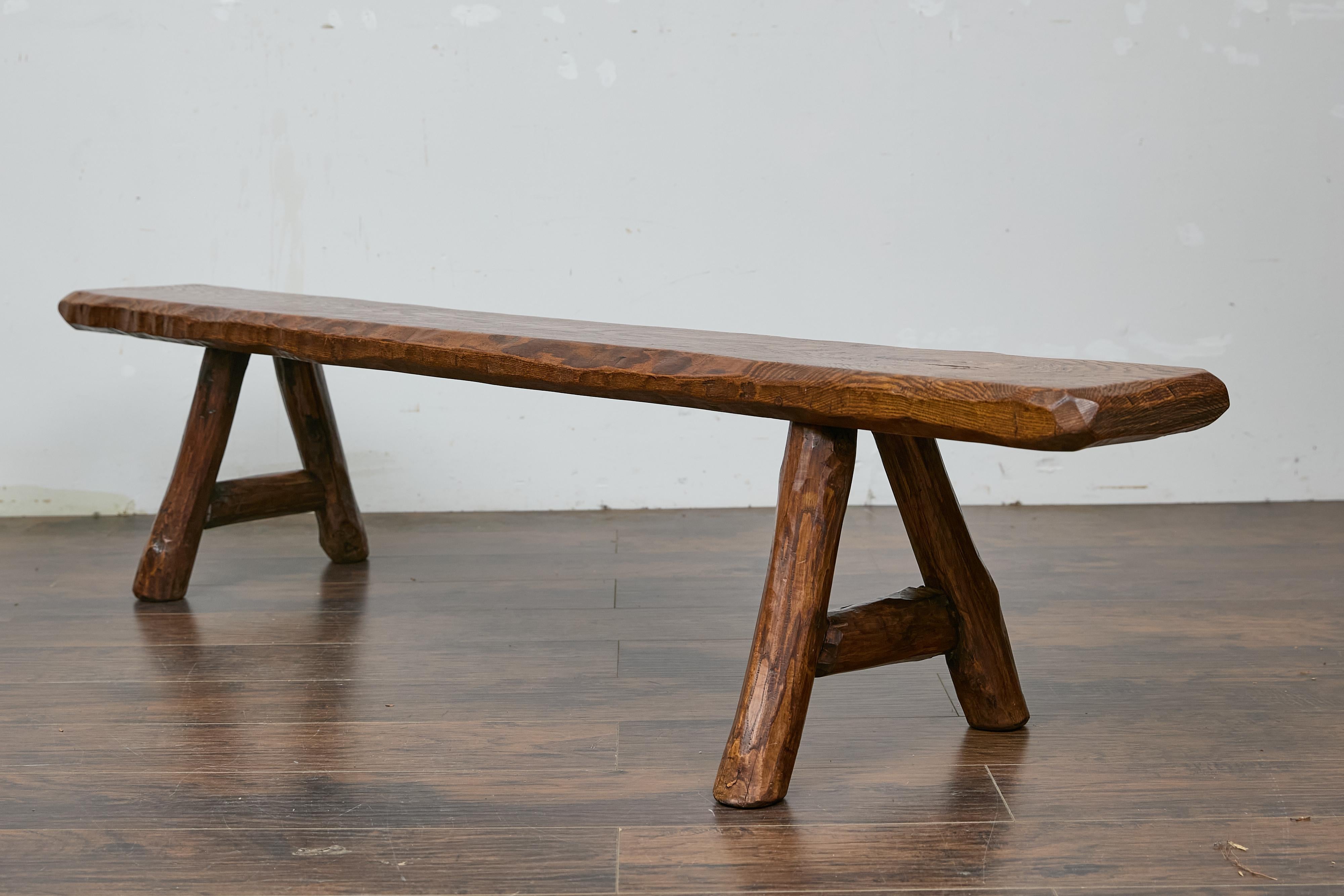 Rustic Pine Bench with Hand-Hewn Details – Versatile American Craftsmanship In Good Condition For Sale In Atlanta, GA