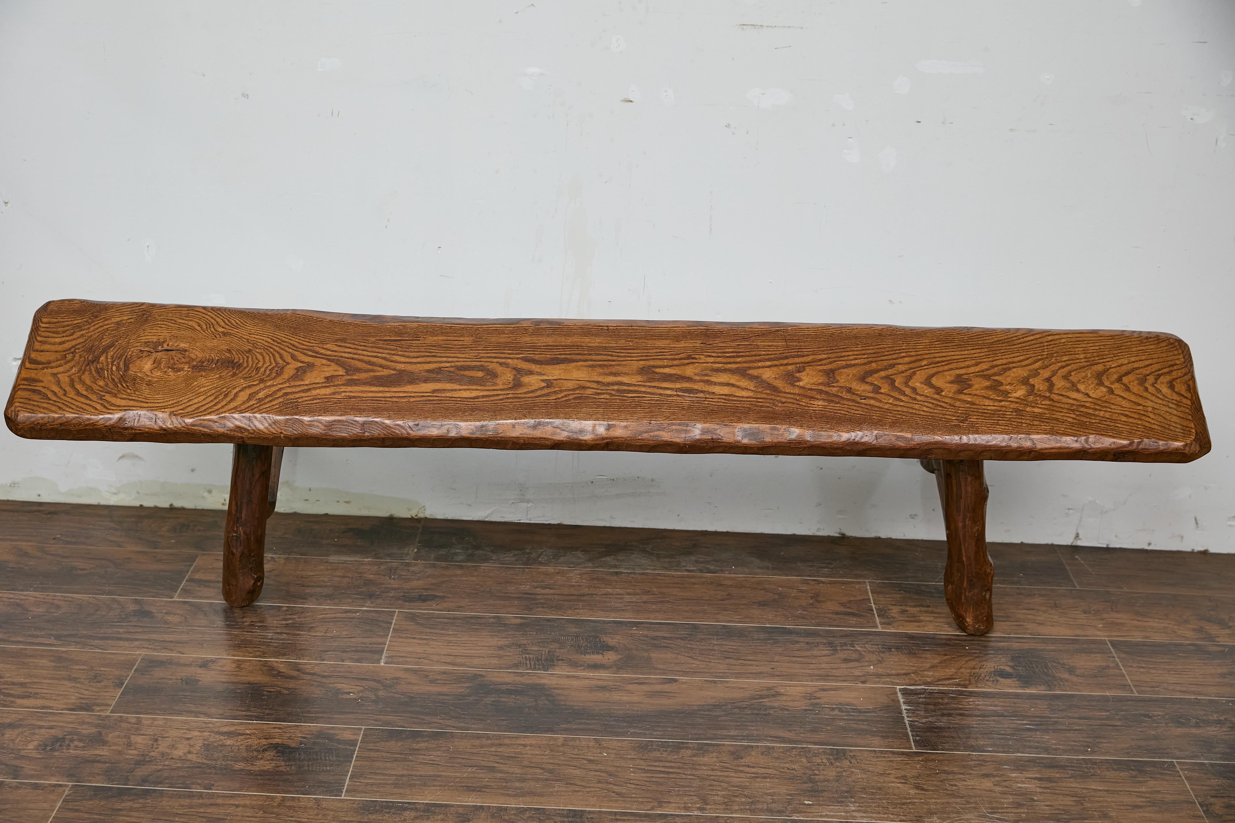 Rustic Pine Bench with Hand-Hewn Details – Versatile American Craftsmanship For Sale 4