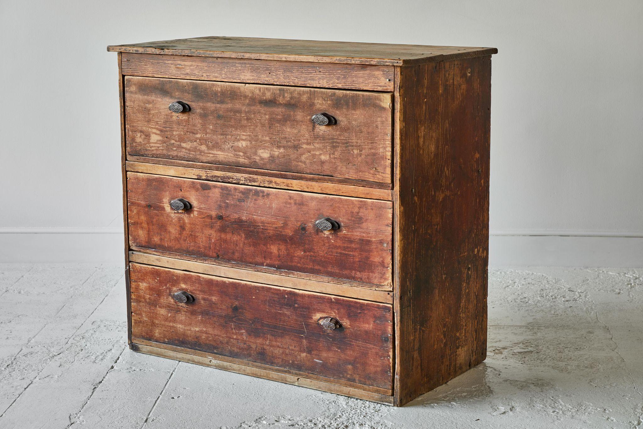 wooden drawer chests