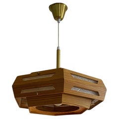 Lampe suspendue rustique en bois de pin avec raccords en laiton, suédoise moderne, 1970 