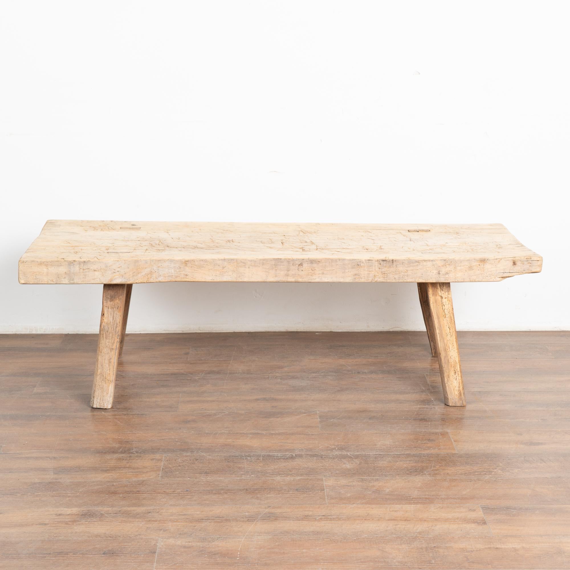 Rustic Plank Top Peg Leg Coffee Table, Hungary circa 1900 In Good Condition For Sale In Round Top, TX