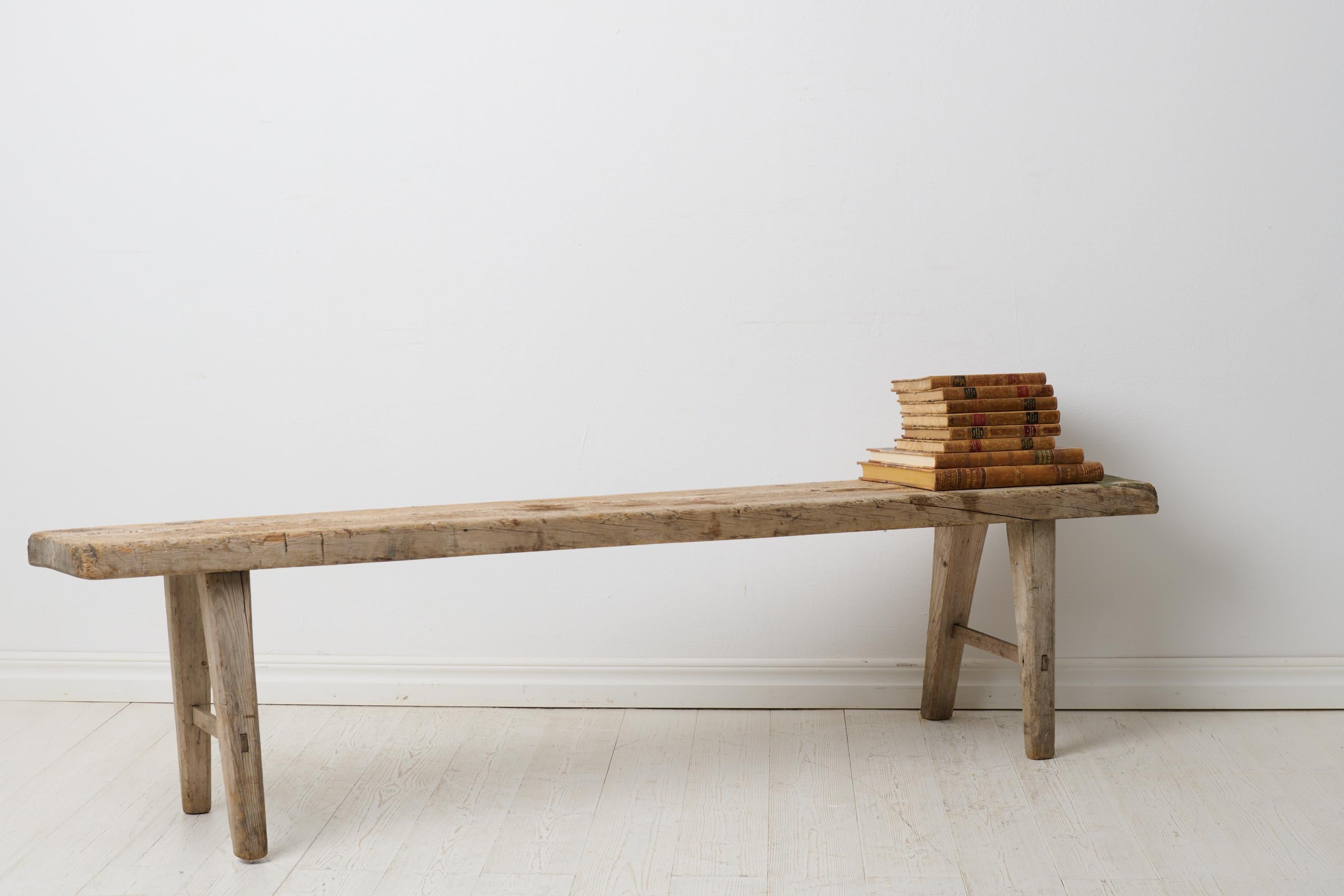 Rustic Primitive Bench from Northern Sweden, Made by Hand with Natural Patina (Rustikal) im Angebot