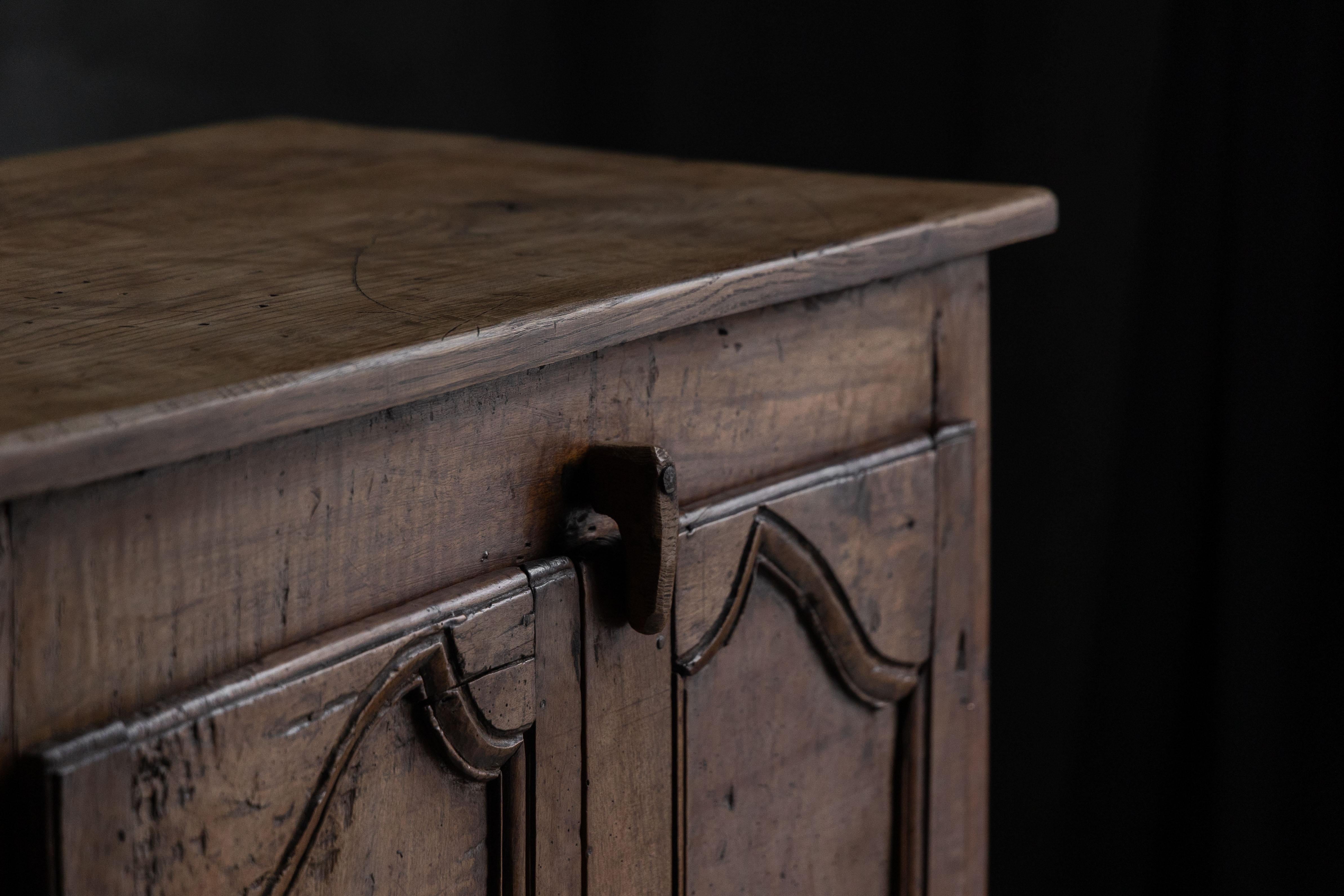 Rustic Primitive Cabinet, France, 19th Century in vendita 1