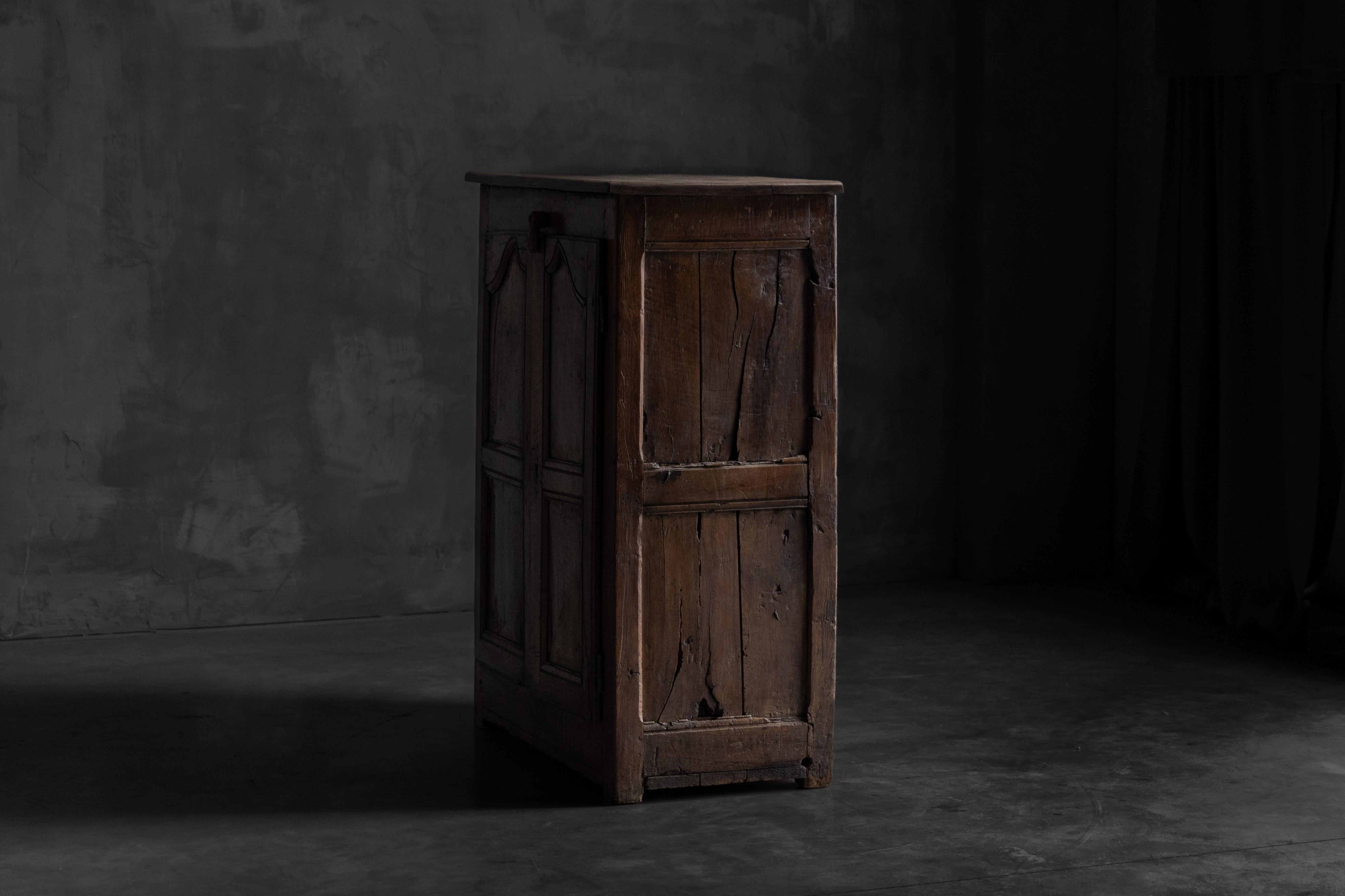 Rustic Primitive Cabinet, France, 19th Century in vendita 2
