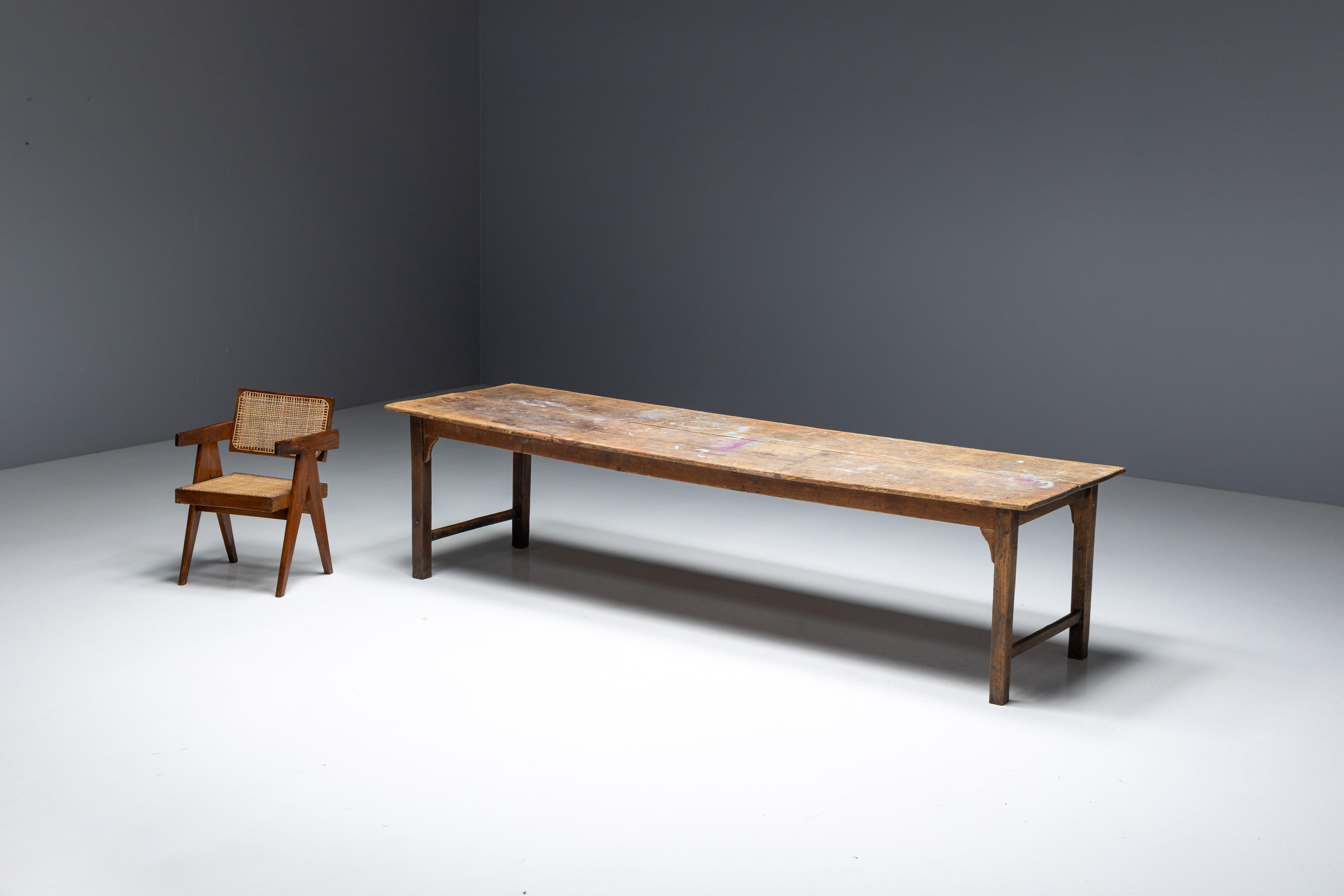 Français Table à manger de ferme rustique, France, 19ème siècle en vente