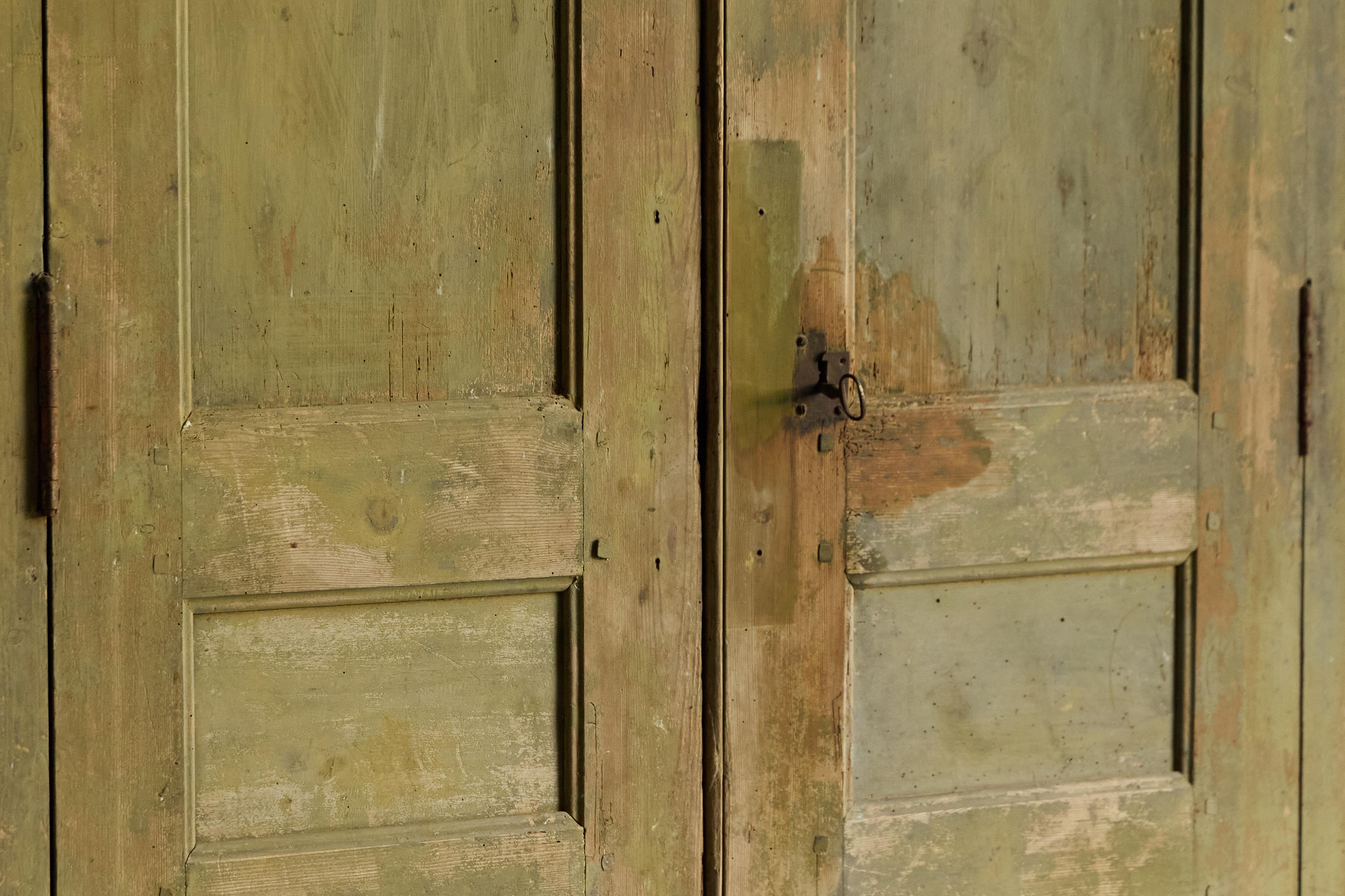 Rustique Cabinet rustique vert, France, 19e siècle en vente