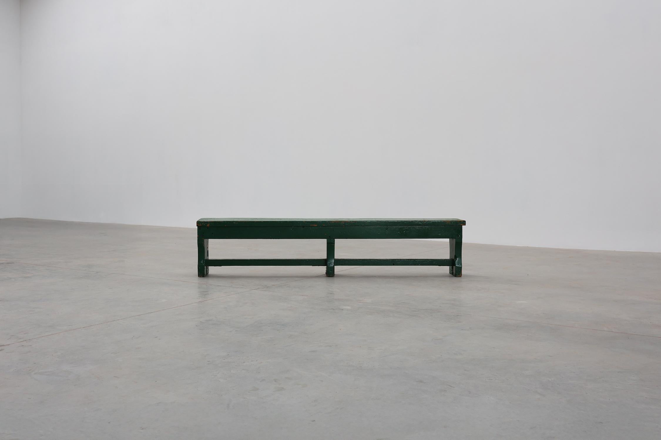 Rustic primitive green farmhouse bench in solid oak, France ca. 1900 In Good Condition For Sale In Meulebeke, BE
