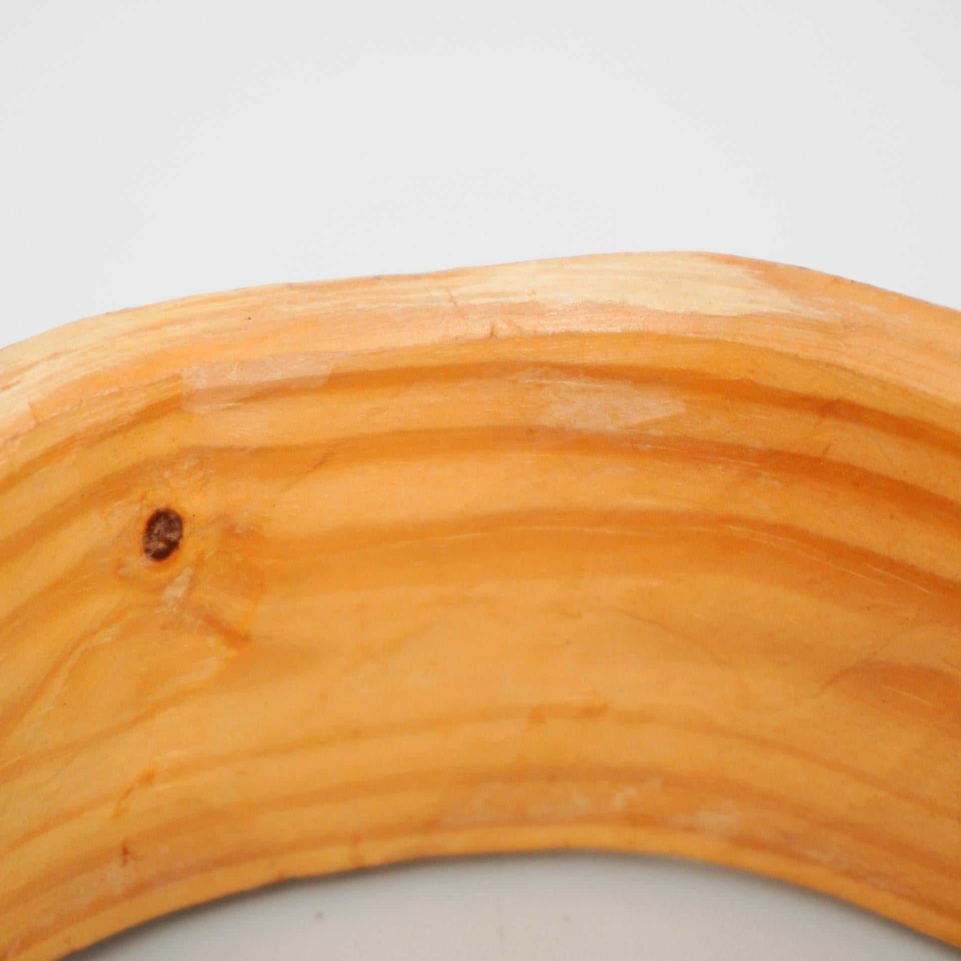 Mid-Century Modern Cloche de chèvre rustique primitive sculptée à la main, circa 1950 en vente
