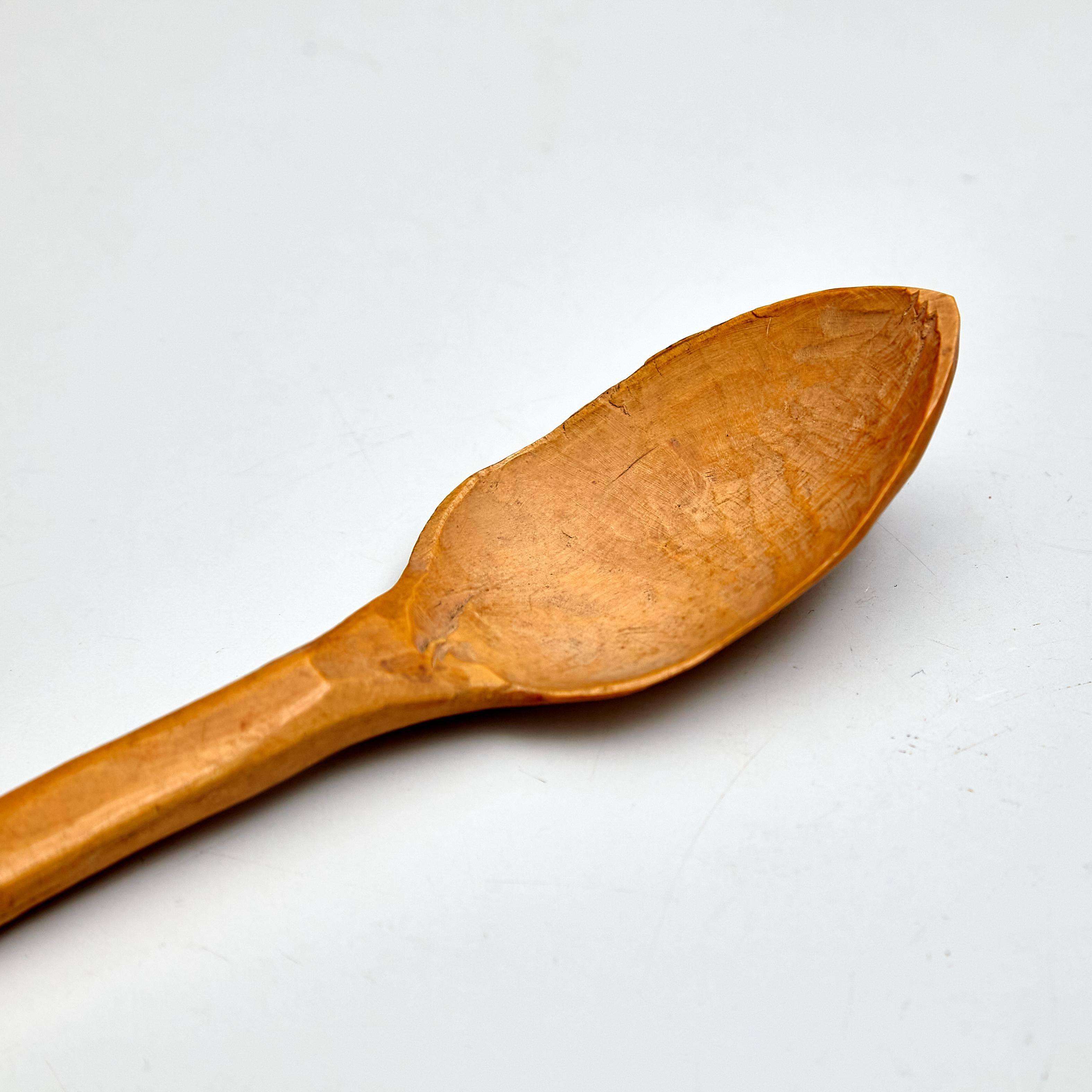 Rustic Primitive Pastor Handmade Wood Spoon, circa 1930 In Fair Condition For Sale In Barcelona, Barcelona