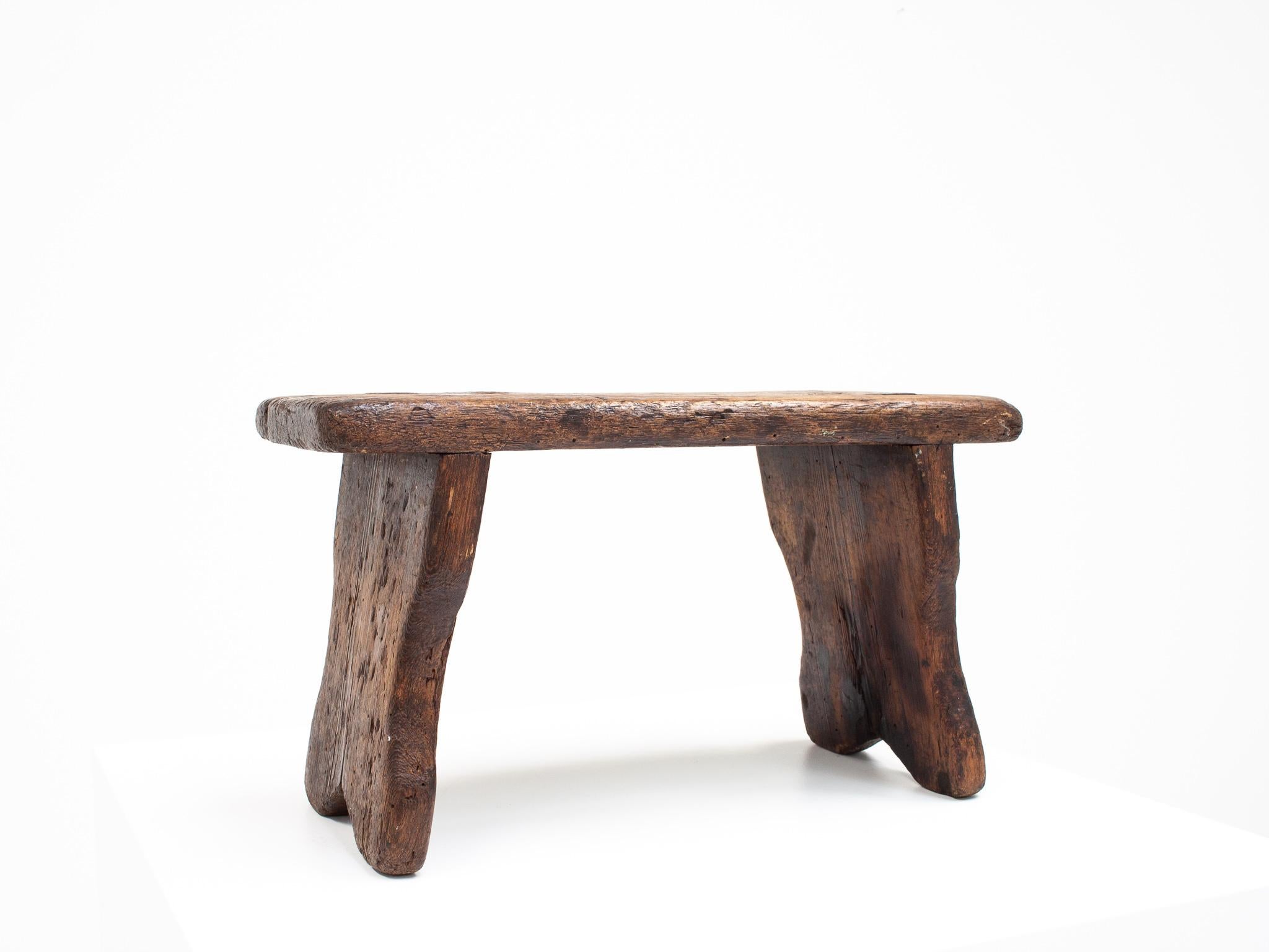 Rustikaler, primitiver, Wabi Sabi, antiker, naiver Vintage-Hocker/Tisch, England um 1900 im Angebot 3