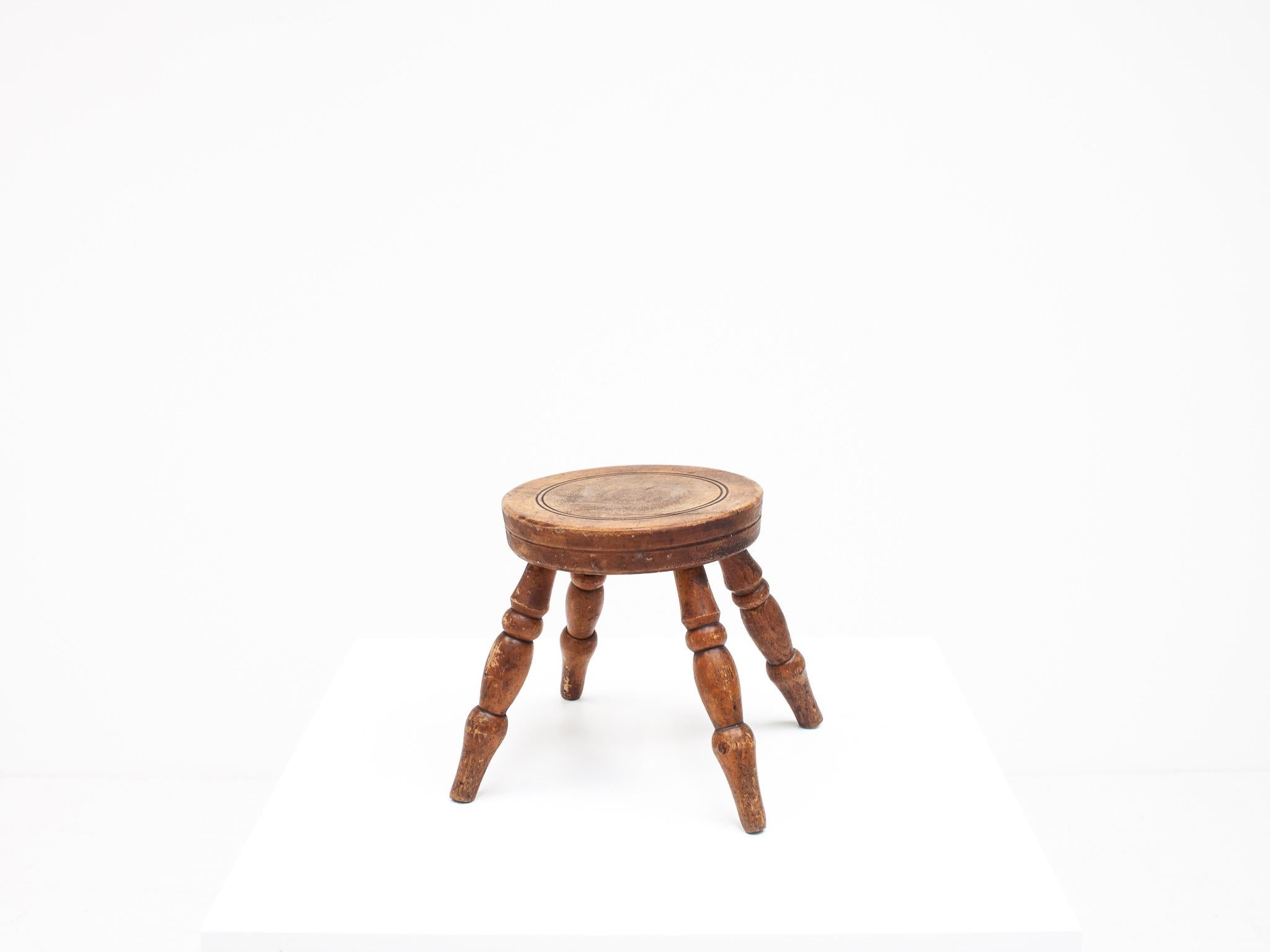 Tabouret/table rustique, primitif, Wabi Sabi, antique, naïf, Angleterre Bon état - En vente à London Road, Baldock, Hertfordshire