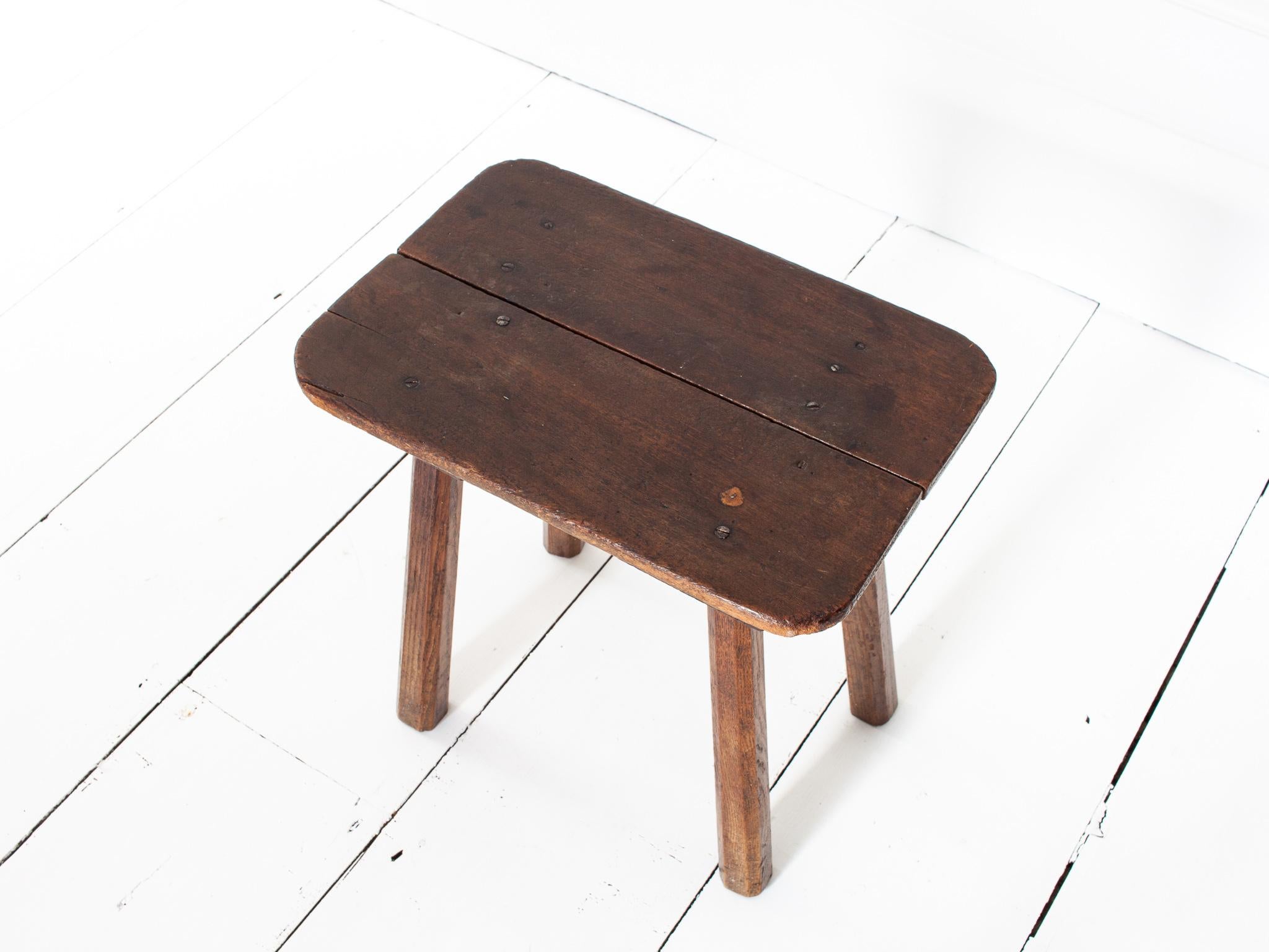Tabouret/table rustique, primitif, WabiSabi, ancien et naïf, Angleterre, c19e siècle en vente 3
