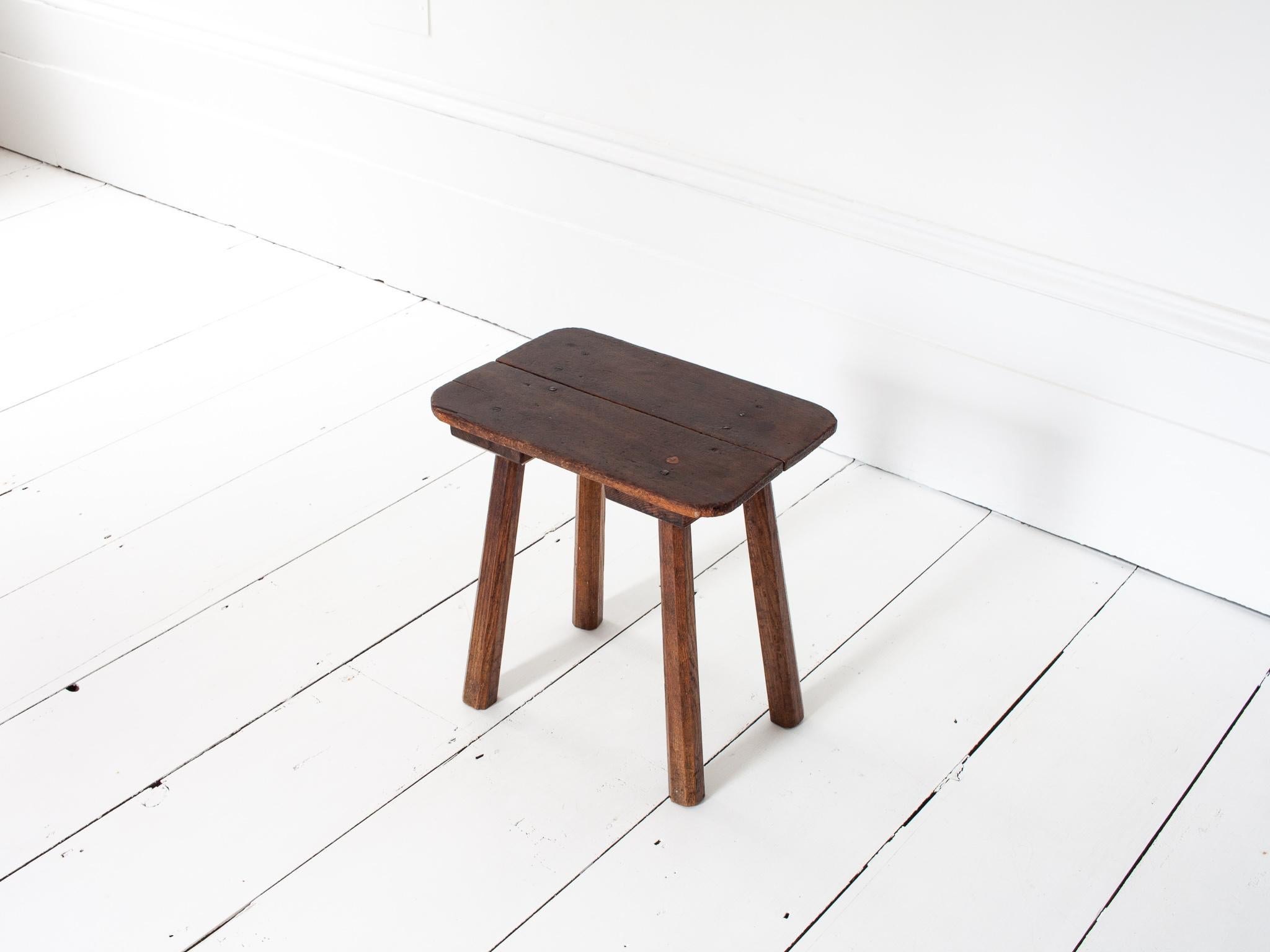 Tabouret/table rustique, primitif, WabiSabi, ancien et naïf, Angleterre, c19e siècle en vente 5
