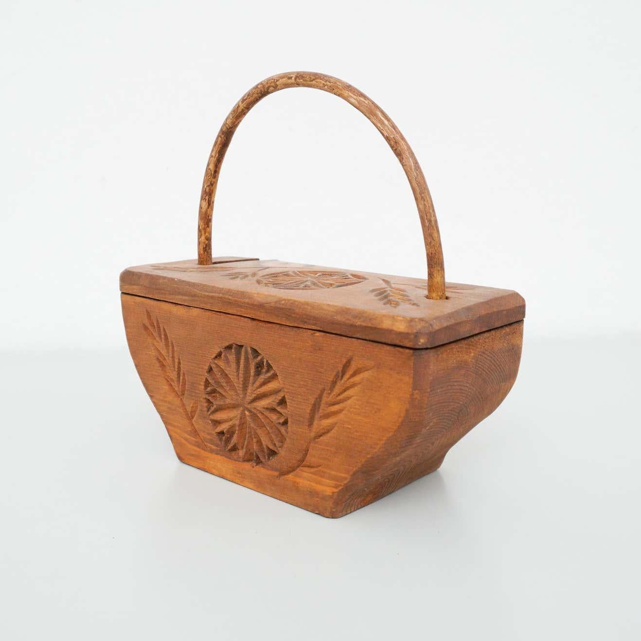 Mid-20th Century Rustic Primitive Wood Hand Carved Basket, circa 1950 For Sale