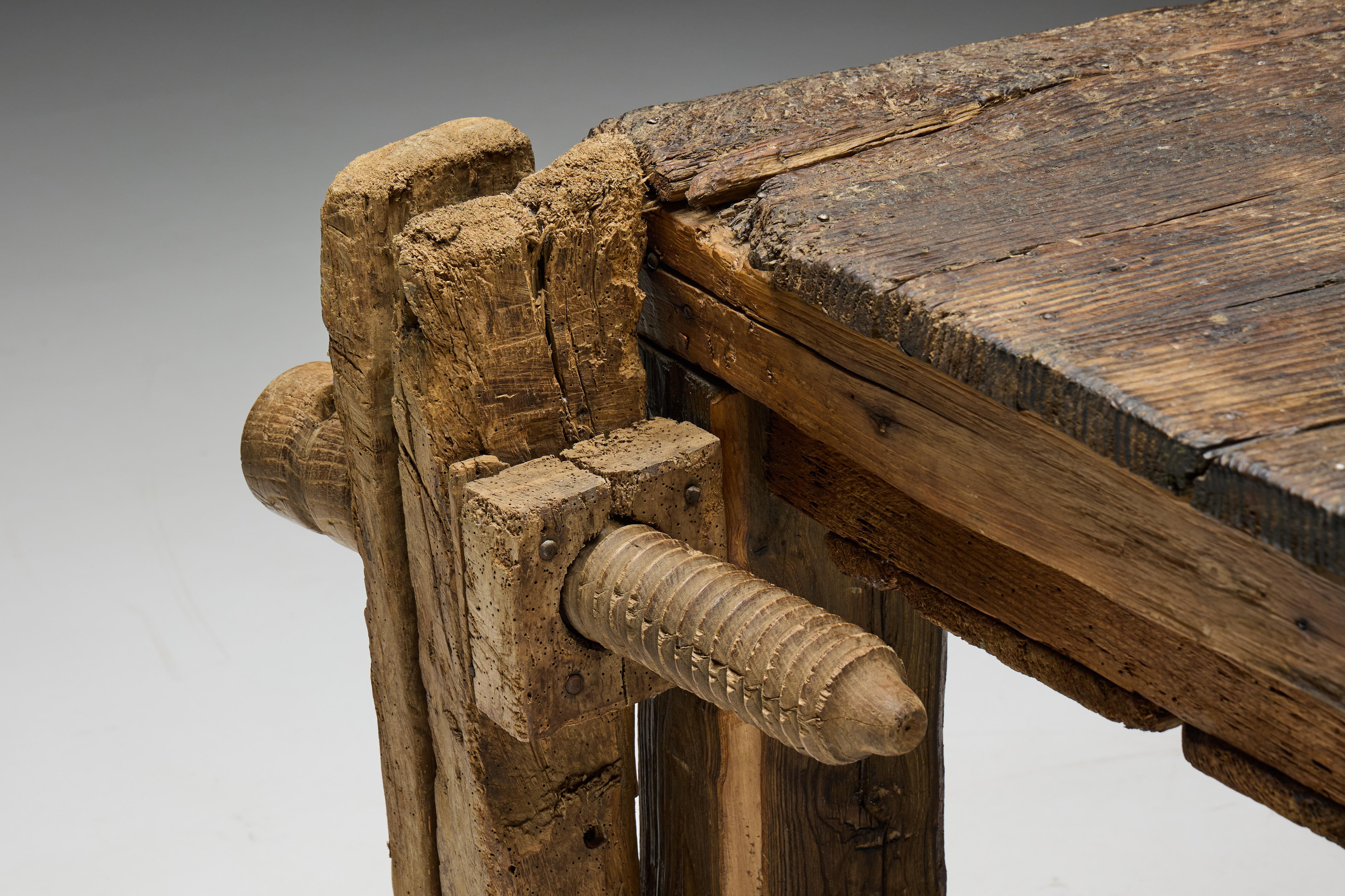 Rustic Primitive Working Bench, France, Early 19th Century For Sale 7