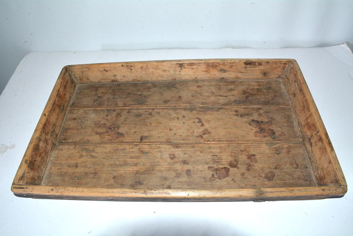 The organic rustic vintage Chinese country style serving tea tray, once a common item in most households can now add timeless appeal to modern interiors as a sculptural object, coffee table catch-all or serving platter. Well used in time but has