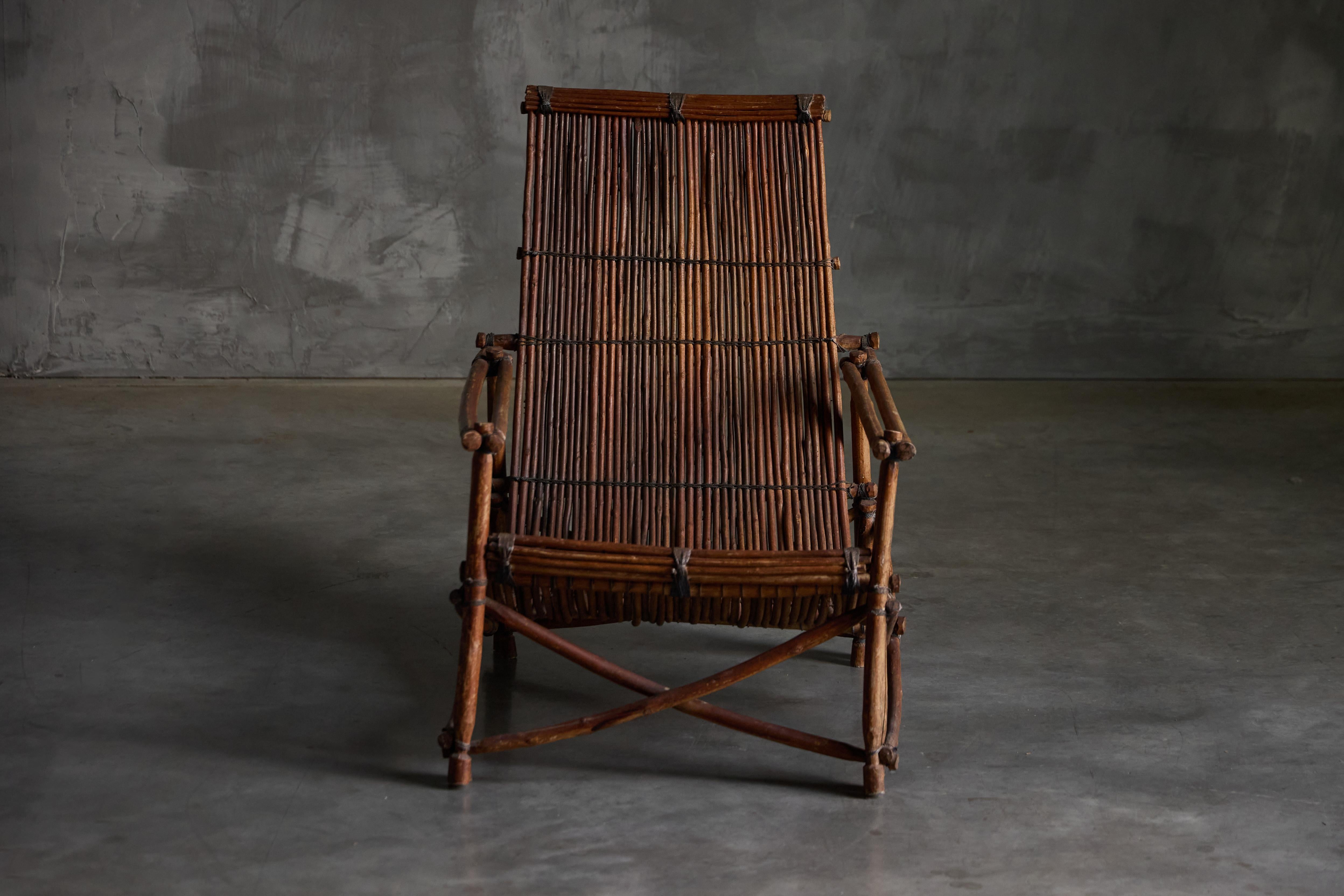 Sillas reclinables rústicas de mimbre artesanal, Italia, años 50 en venta 2