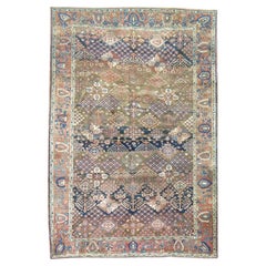 Rustikaler persischer Bakhtiari-Teppich in Zimmergröße