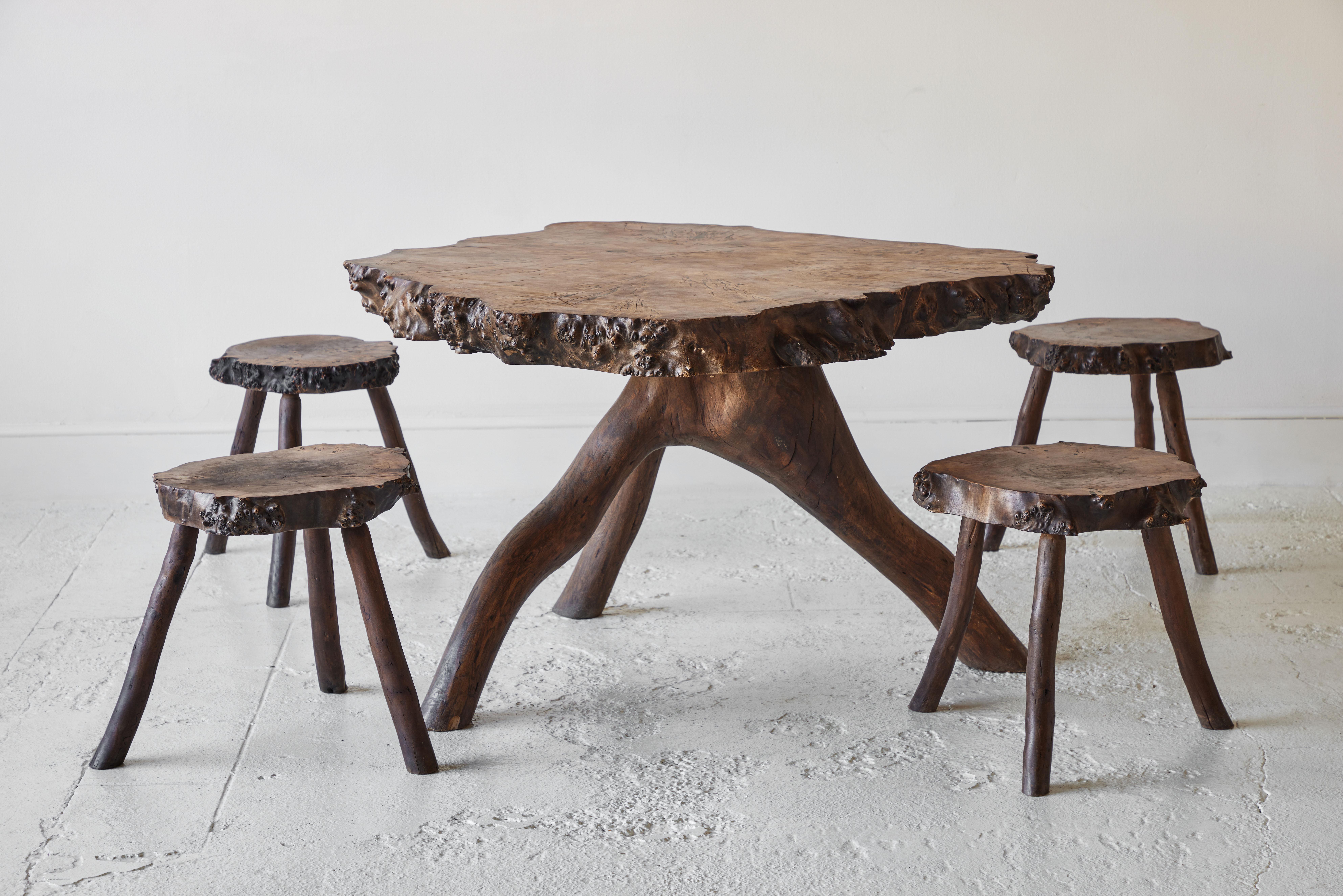 Rustic Root Table with Four Stools In Good Condition In Los Angeles, CA