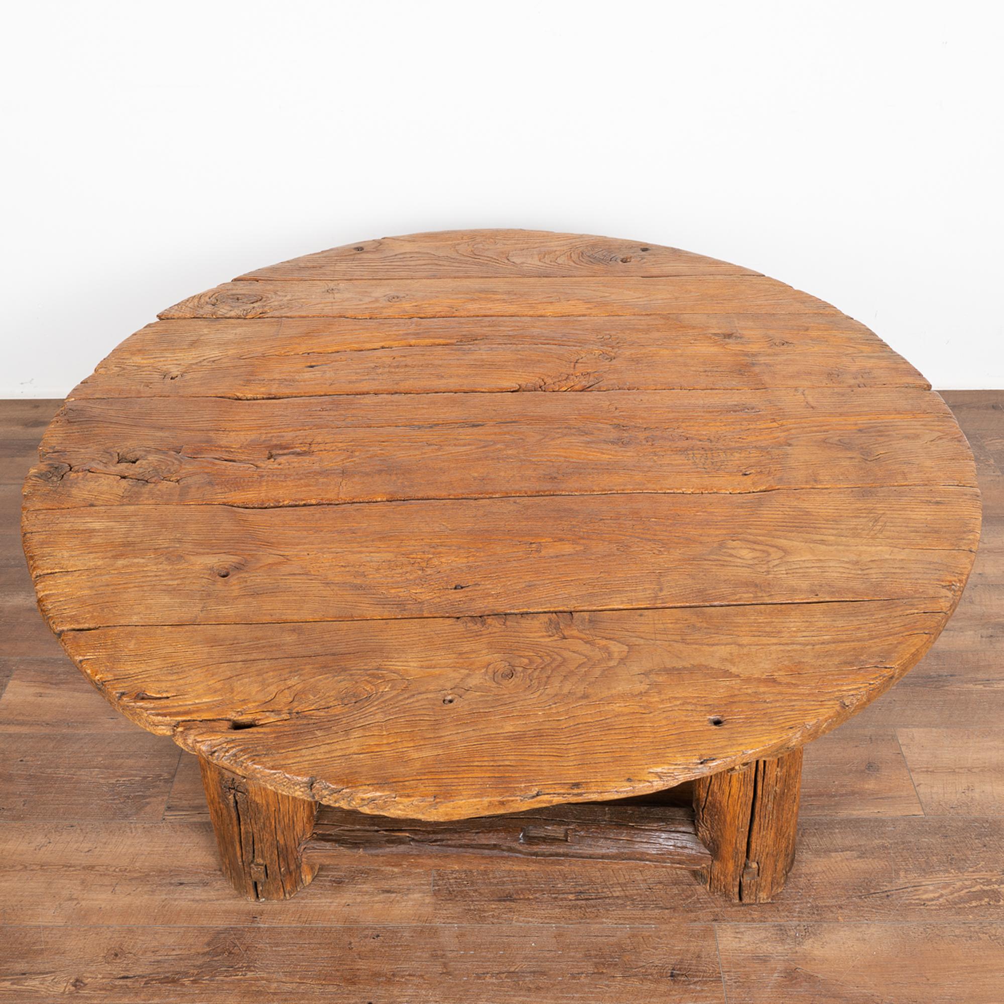 Rustic Round Coffee Table, China, circa 1860-80 In Good Condition In Round Top, TX