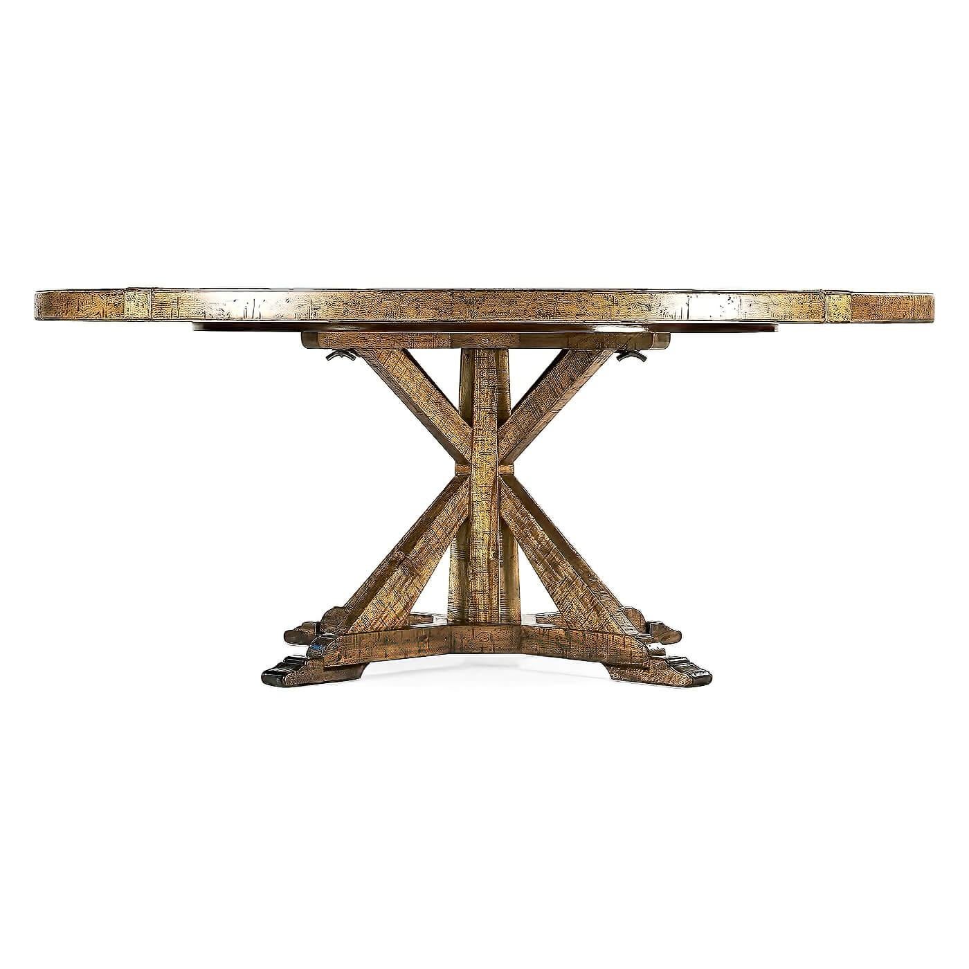 Une grande table ronde de salle à manger de couleur brun moyen avec une finition rustique montrant des marques de scie exposées et posée sur une base de cuisine campagnarde à consoles, la table a également un plateau tournant intégré qui se range