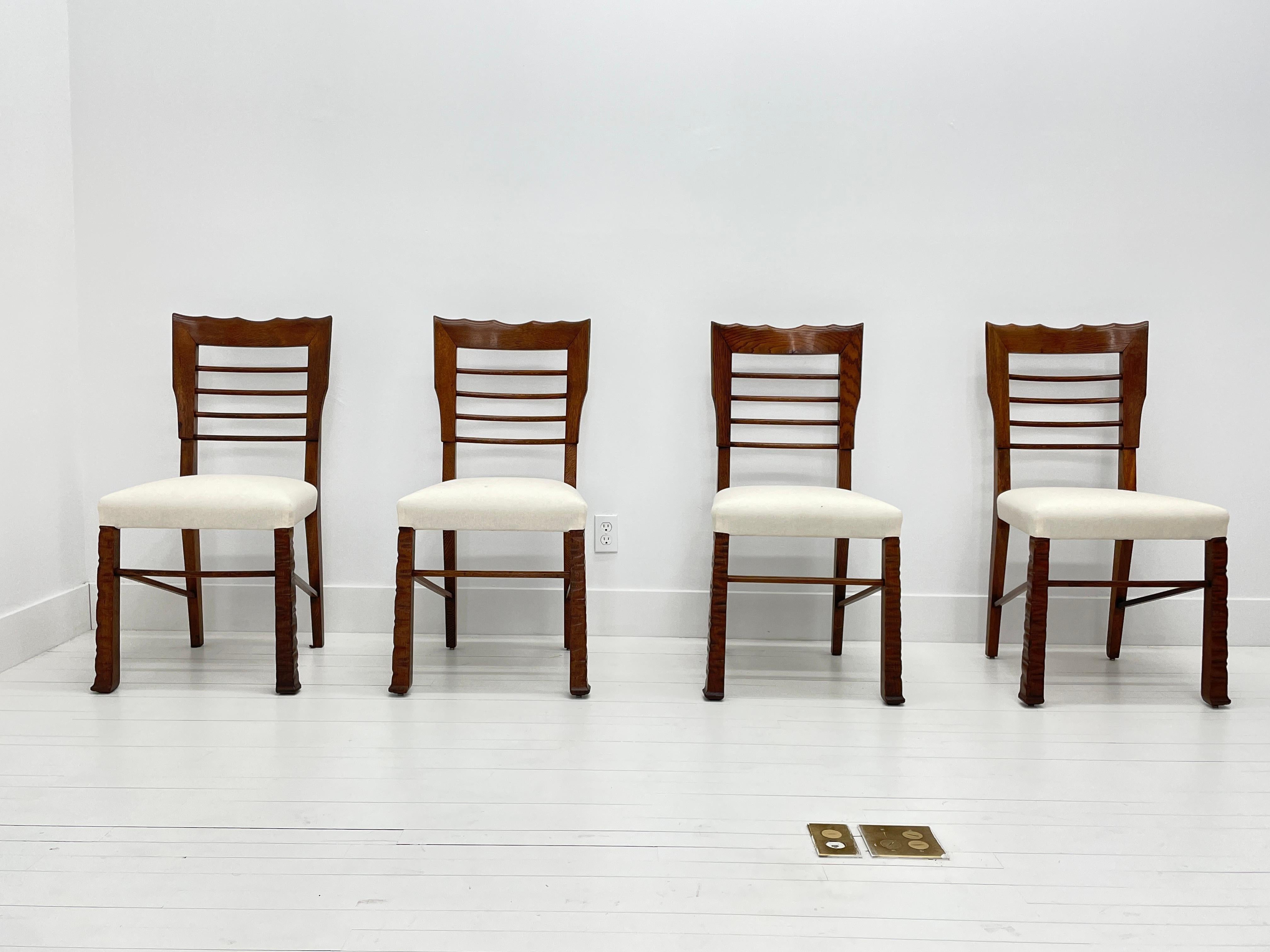 Hand-Carved Rustic Scalloped Edge Dining Chairs, Set of 10, Italy, 1940's For Sale