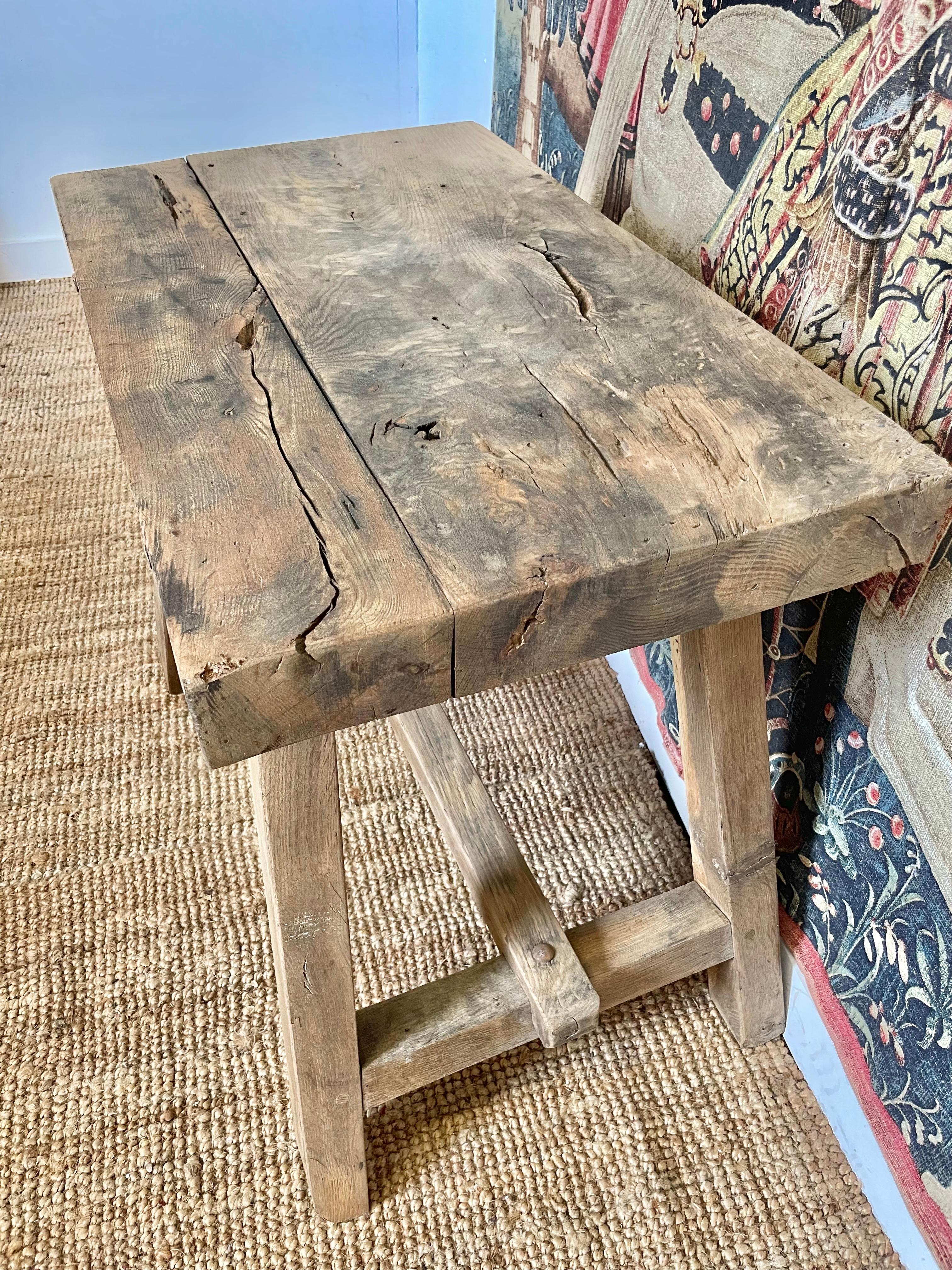 Rustic scrubbed oak console table In Good Condition For Sale In Budleigh Salterton, GB