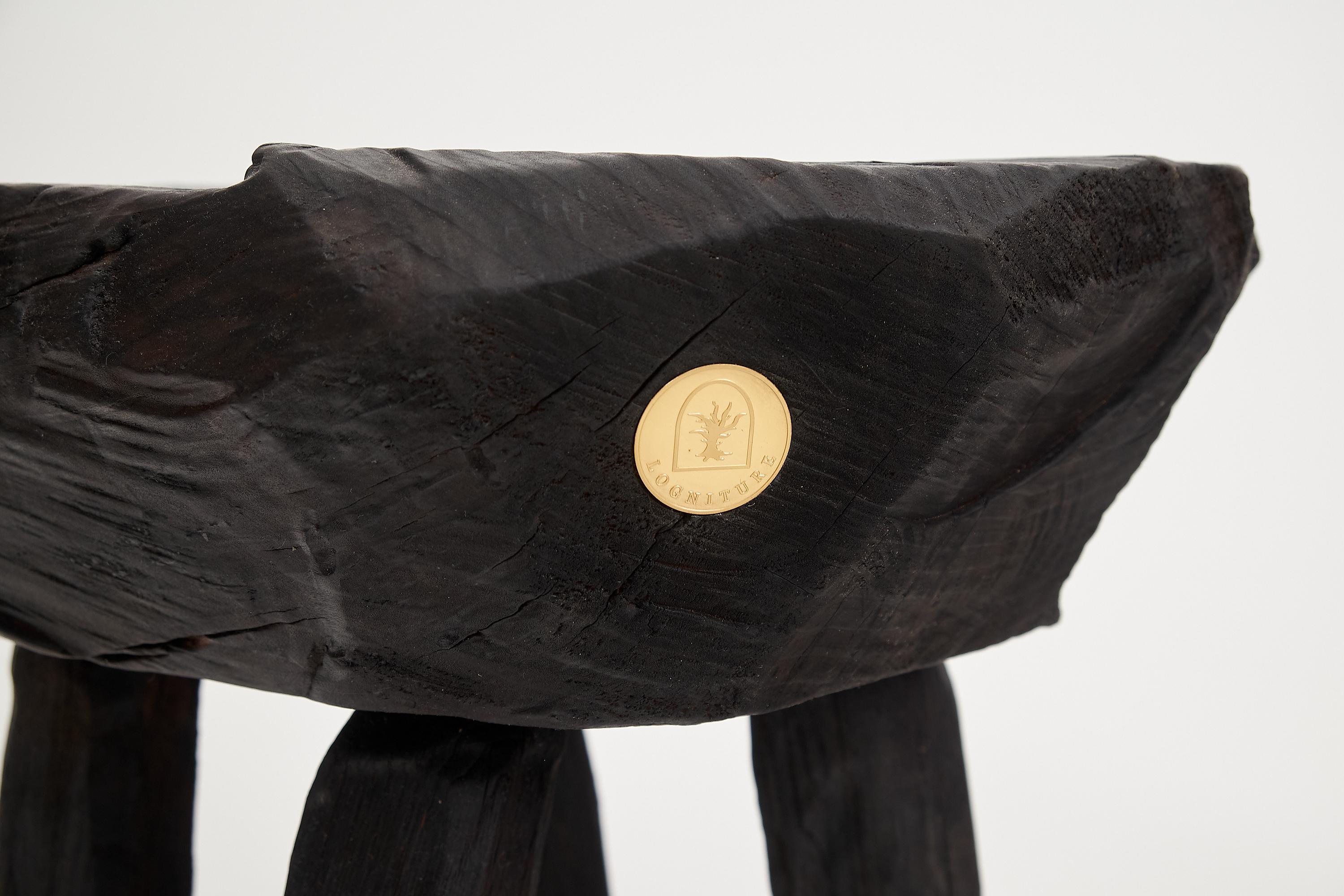 Table d'appoint rustique sculpturale, tabouret, bois noir brûlé, unique, Logniture Neuf - En vente à Stara Gradiška, HR