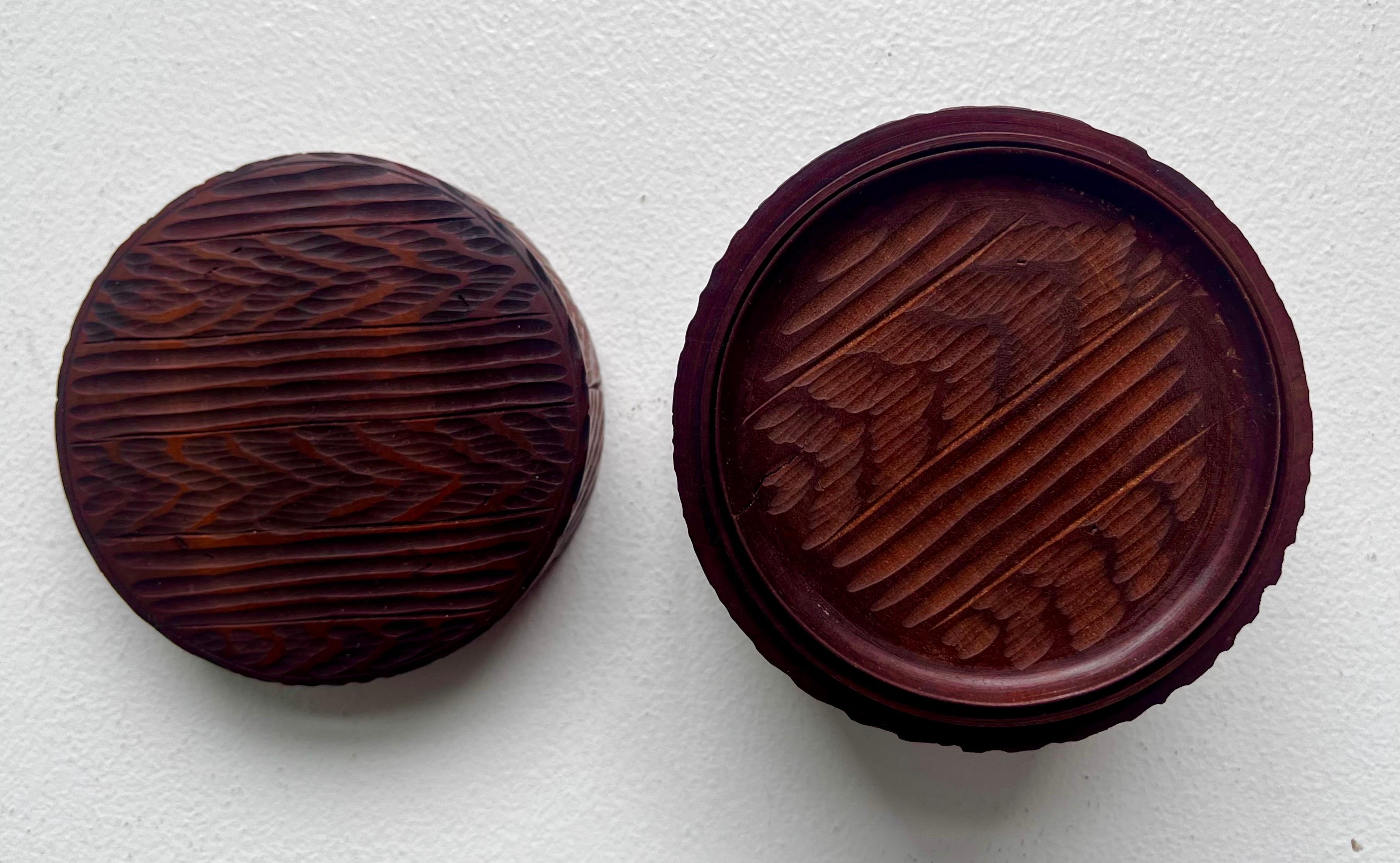 Rustic Set of 8 Drinking Glass Coasters with Lidded Box, circa 1970 For Sale 3