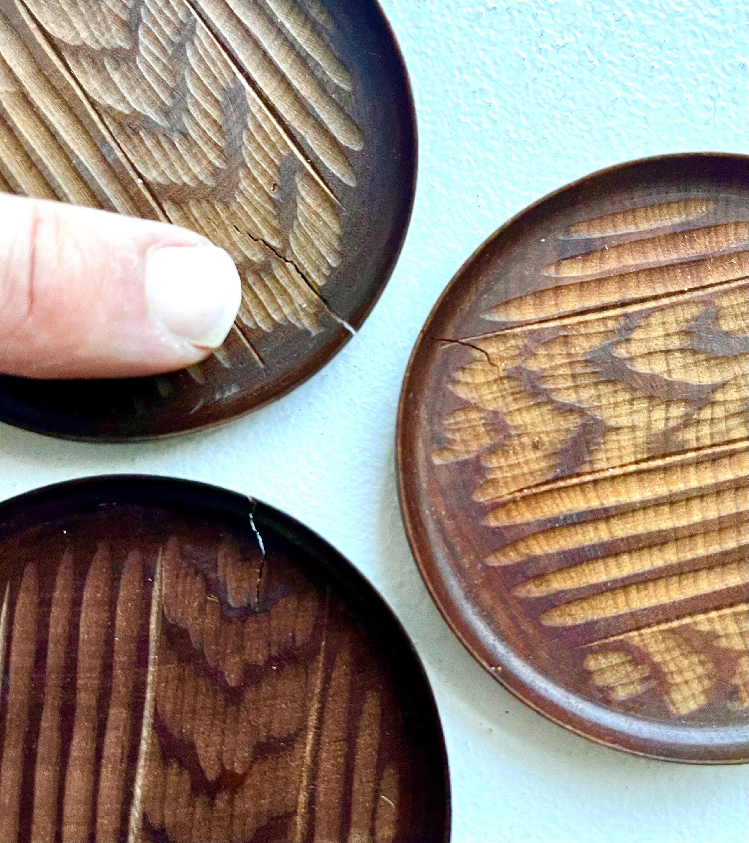 Rustic Set of 8 Drinking Glass Coasters with Lidded Box, circa 1970 For Sale 7
