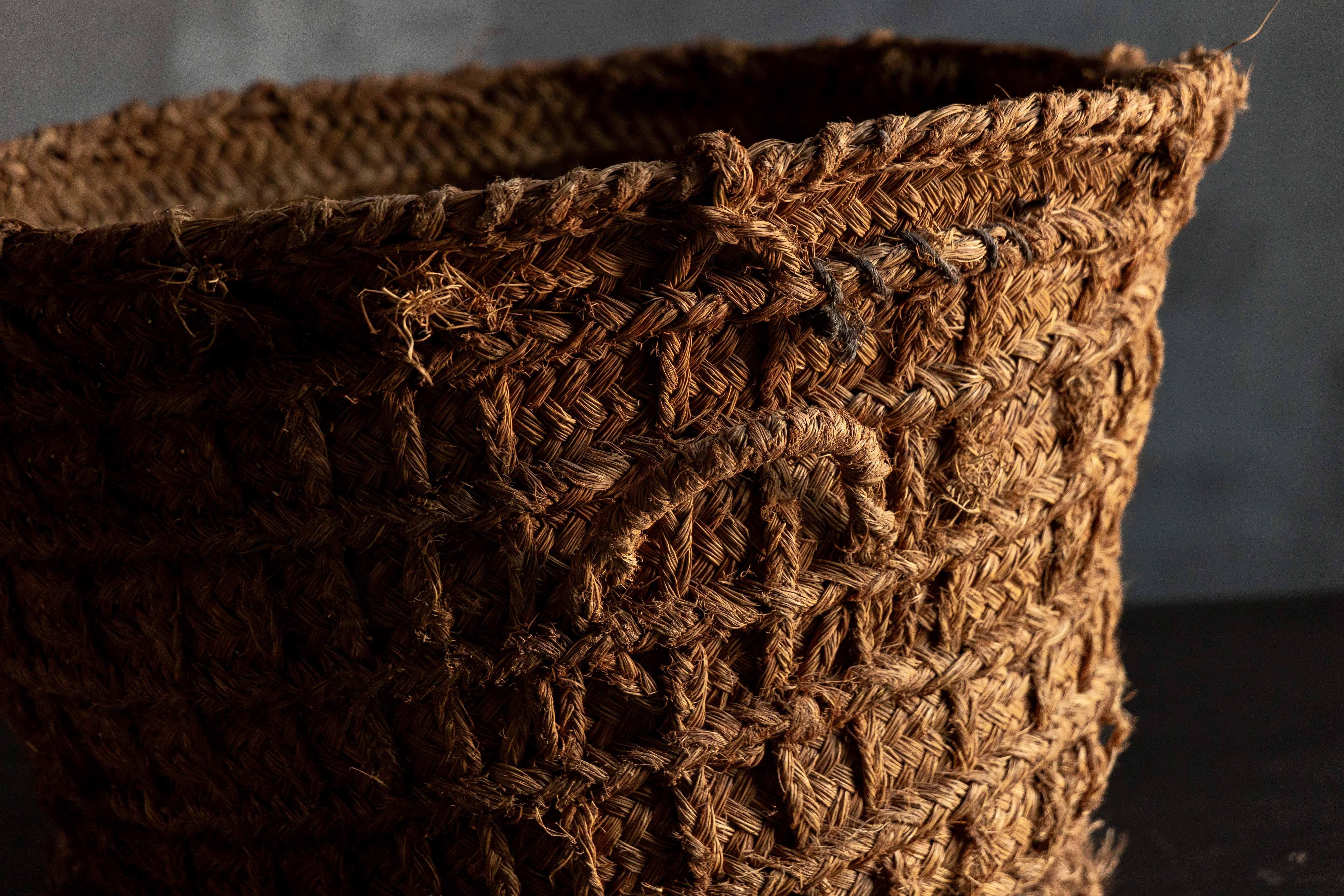 Rustic Set of Handwoven Baskets, France, 19th Century For Sale 6