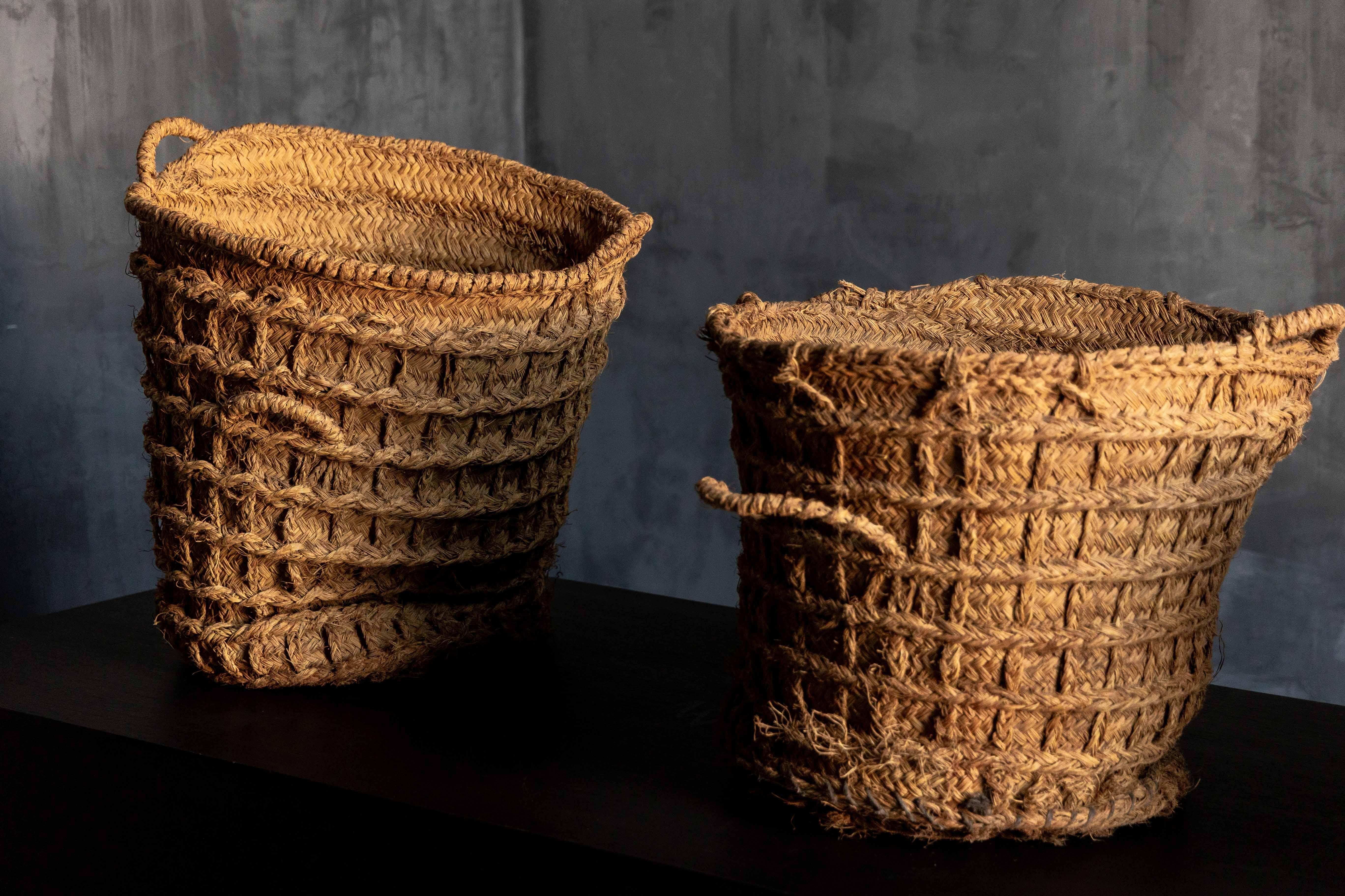 Rustic Set of Handwoven Baskets, France, 19th Century In Excellent Condition For Sale In Antwerp, BE