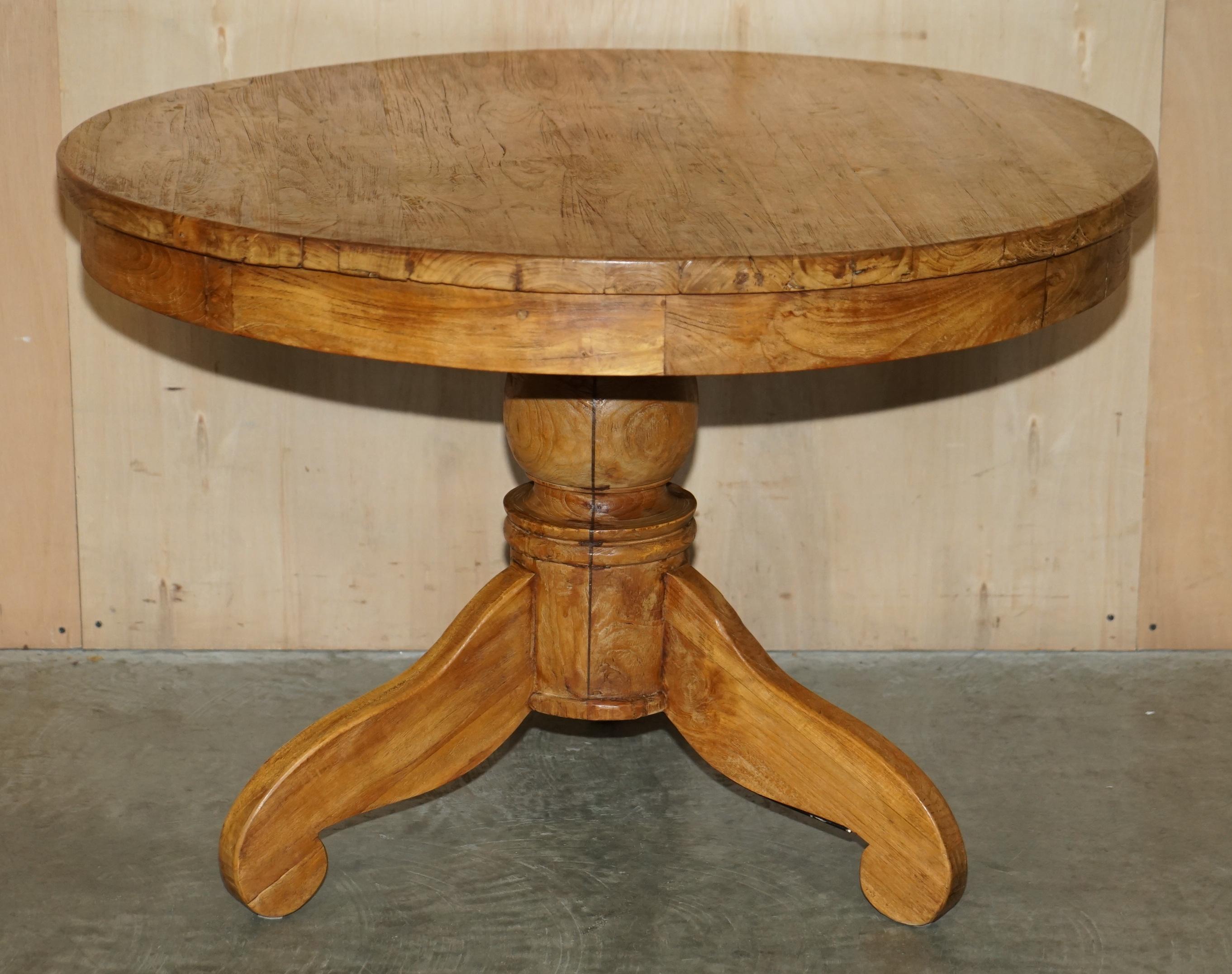 Rustic Solid English Oak Round Four Person Dining Table Lovely Timber Patina For Sale 8