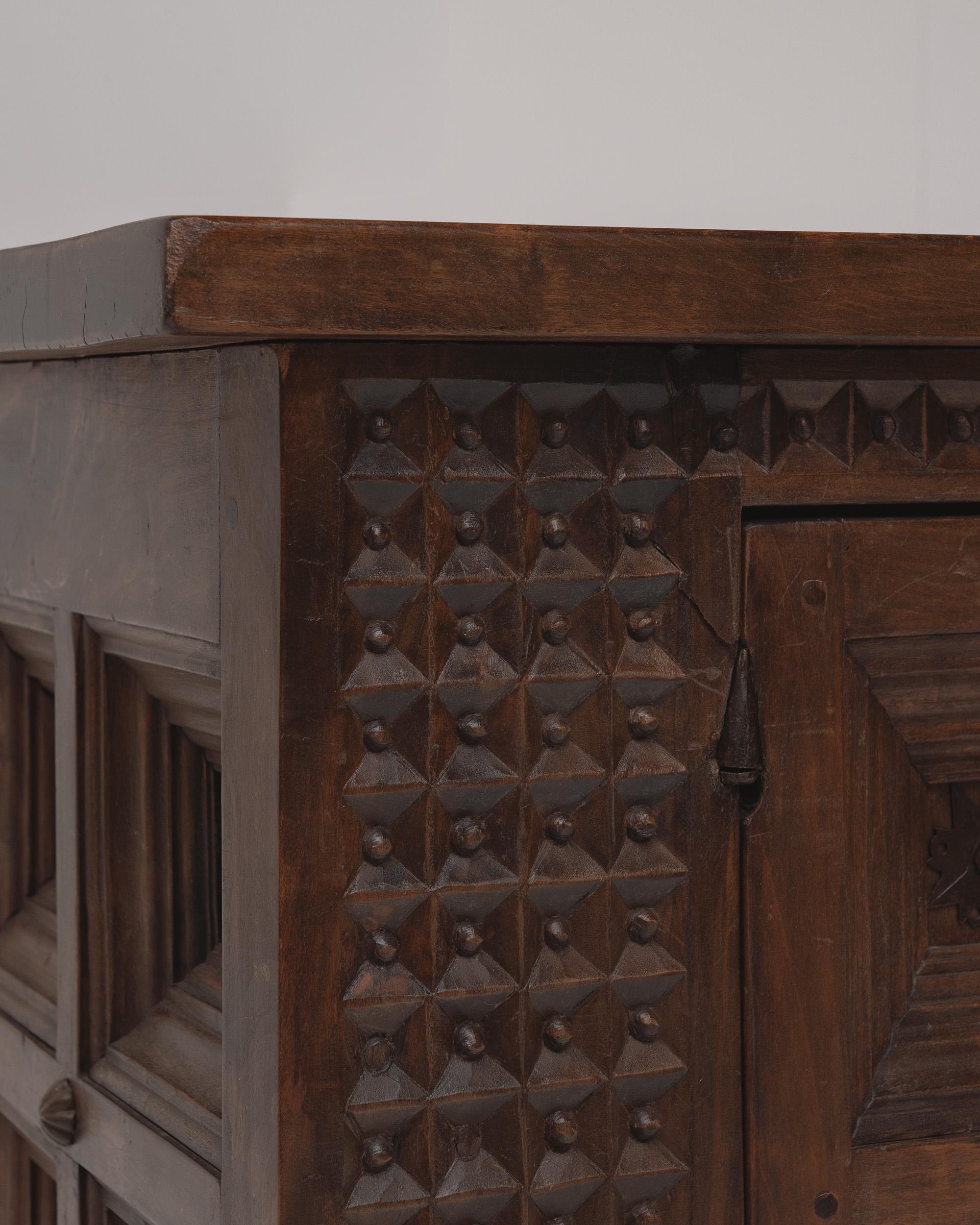 Rustic Spanish Brutalist Sideboard, 1960s In Good Condition For Sale In Aartselaar, BE