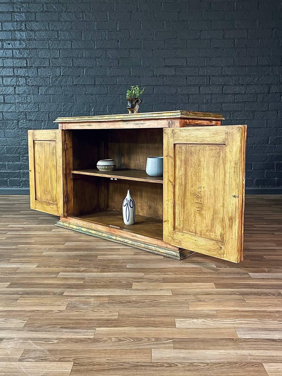 Americano Rustic Spanish Colonial Hacienda Cabinet w/ Hand-Carved Faces in vendita