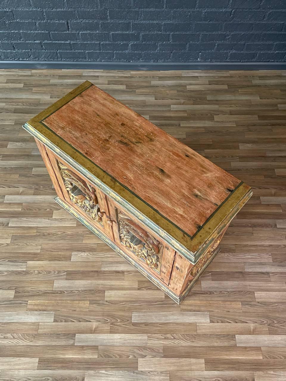 Rustic Spanish Colonial Hacienda Cabinet w/ Hand-Carved Faces In condizioni buone in vendita a Los Angeles, CA