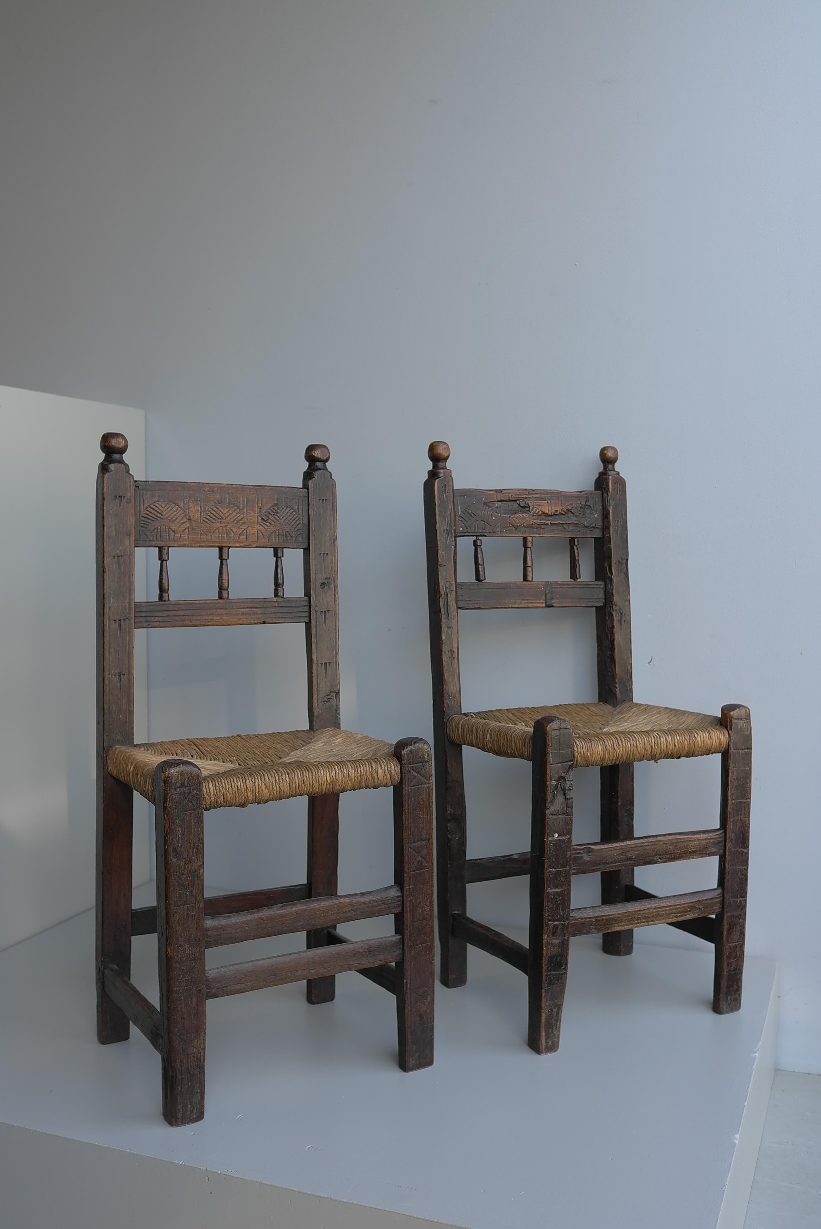Espagnol Chaises rustiques espagnoles avec sièges en jonc, Espagne, début du 20e siècle en vente