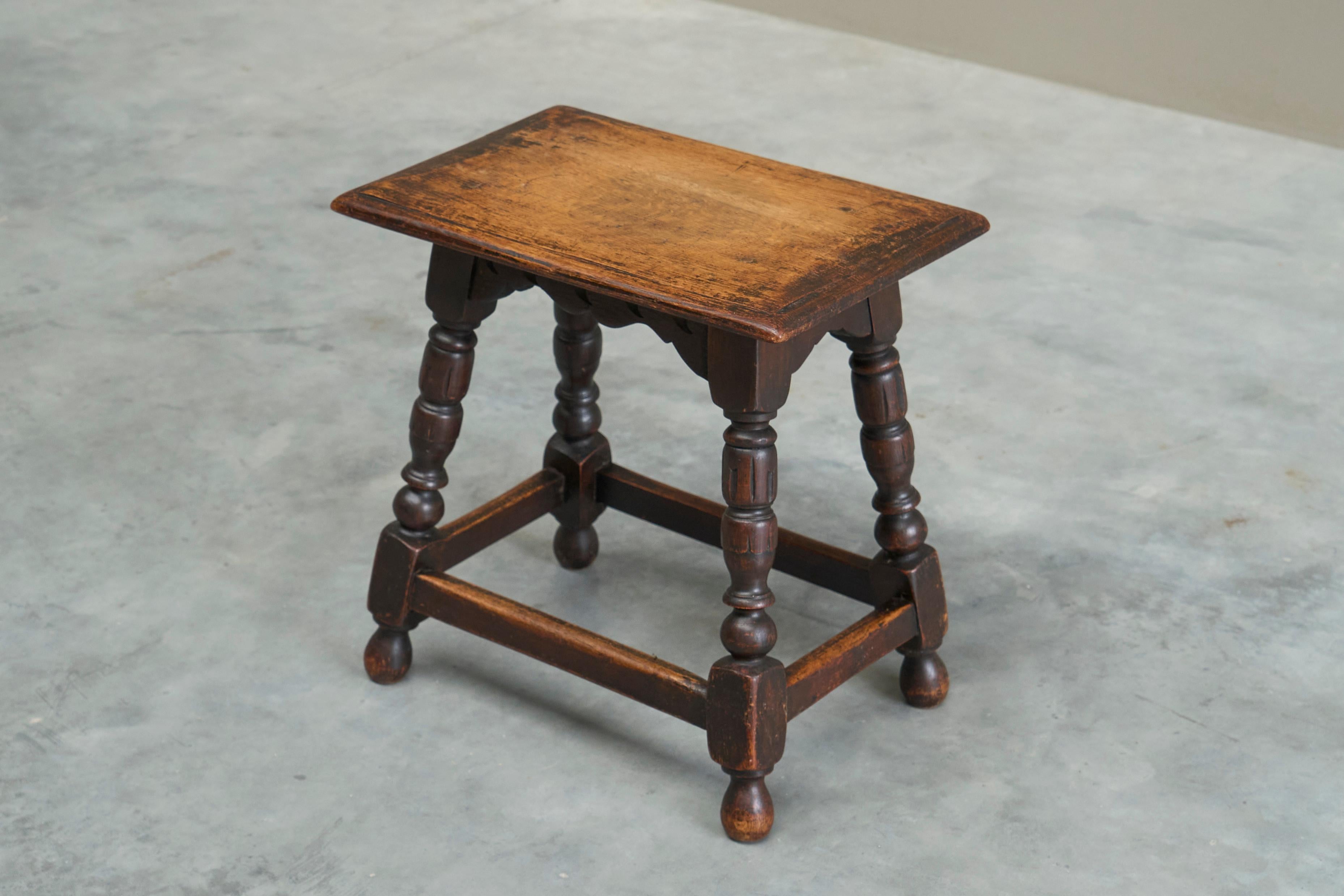 Rustic Stool or Side Table in Solid Turned and Carved Oak 19th Century For Sale 1